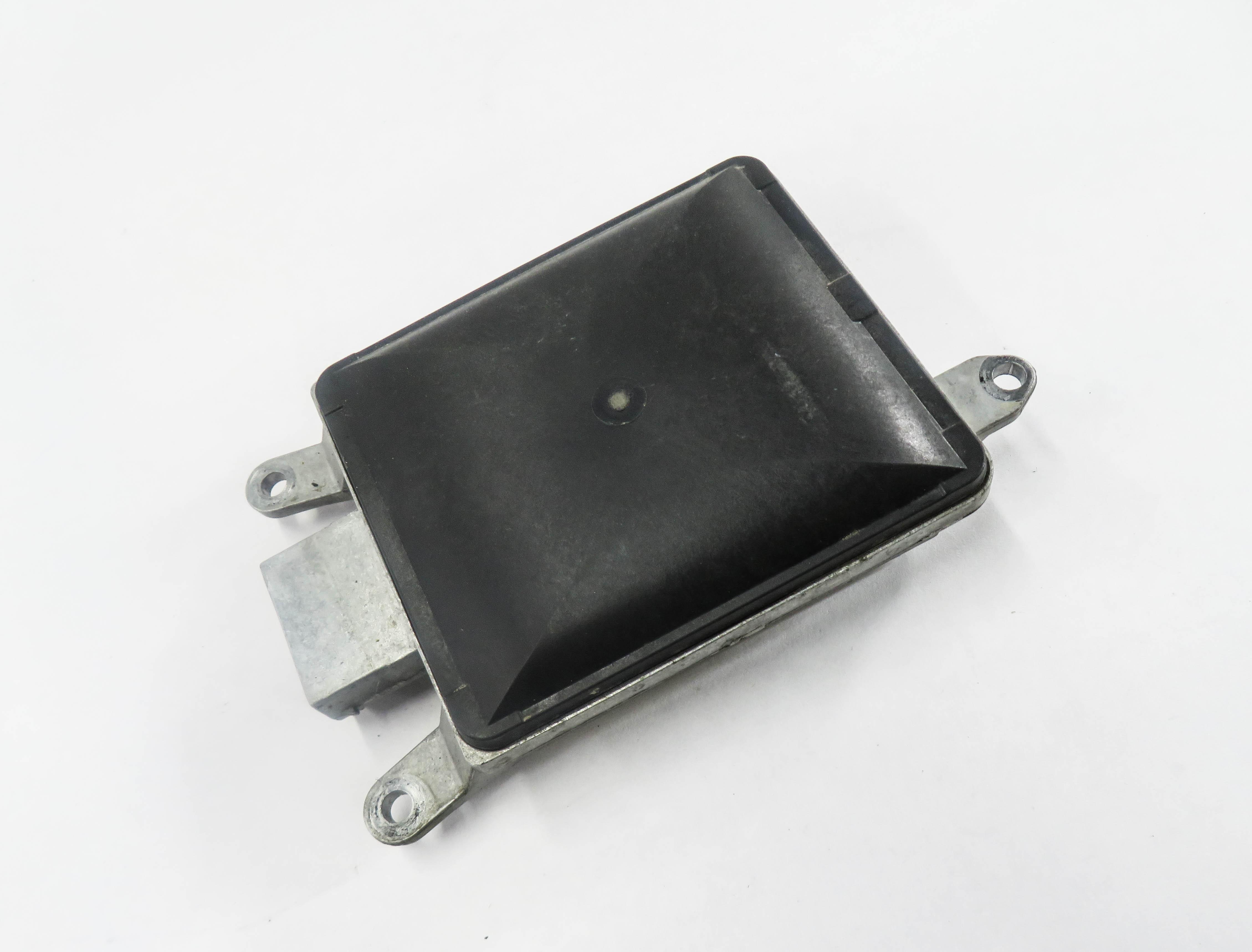 2011-2016 PORSCHE CAYENNE (958) LEFT DRIVER REAR BLIND SPOT RADAR MODULE — exact item pictured
