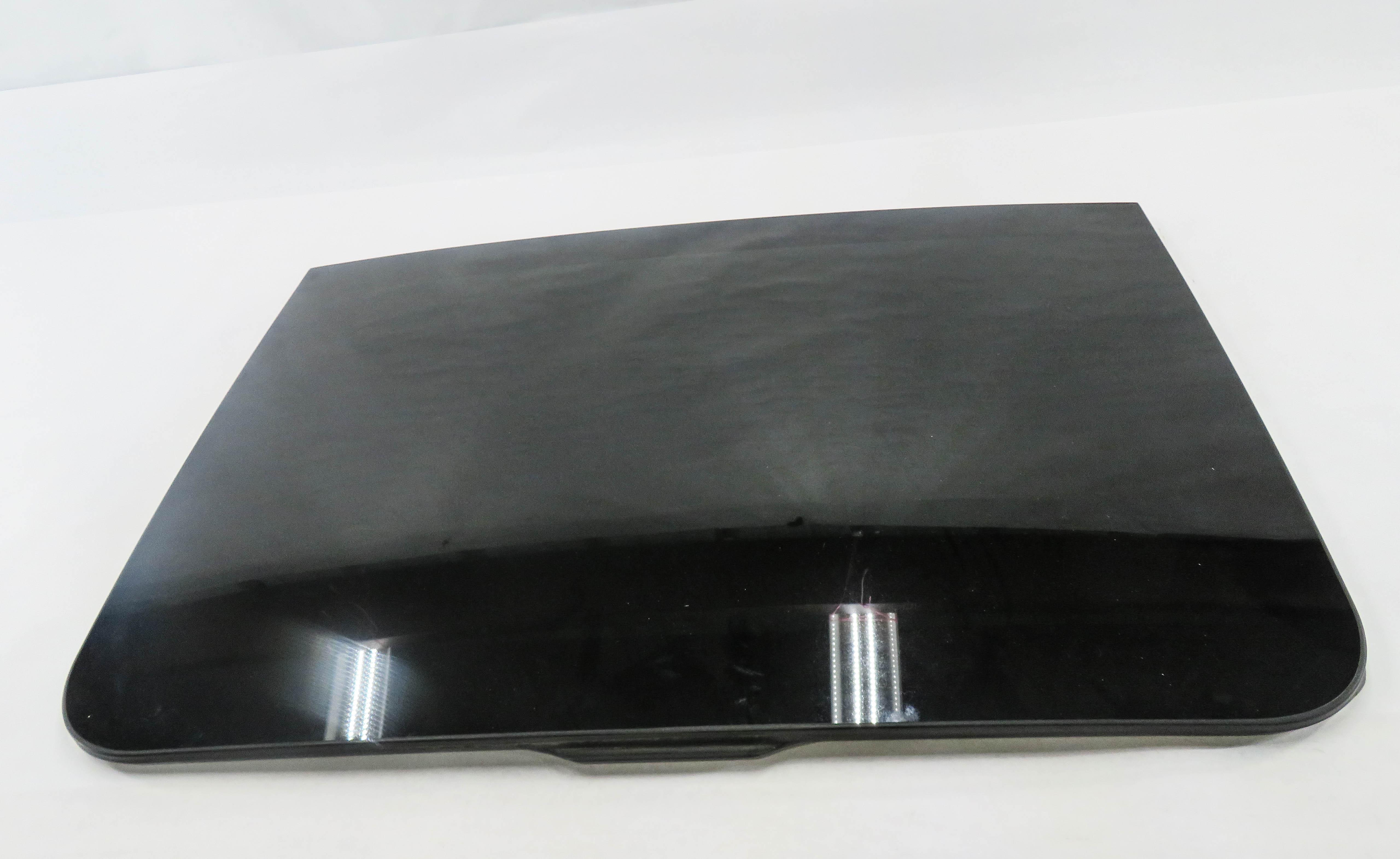 2011-2018 PORSCHE CAYENNE (958) PANORAMIC SUNROOF GLASS WINDOW (FRONT) — exact item pictured