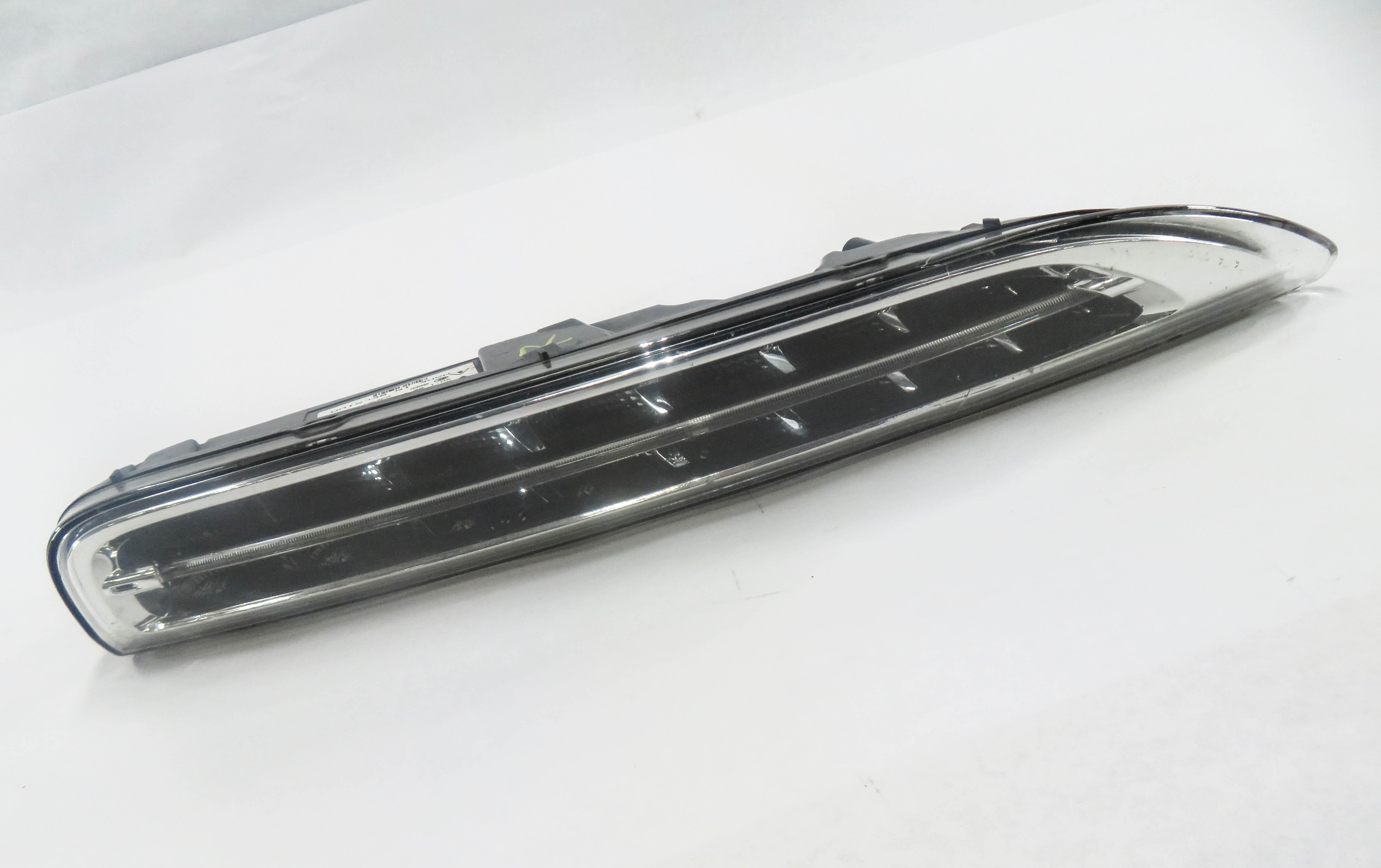 11-14 PORSCHE CAYENNE (958) RIGHT FRONT DRL DAY TIME RUNNING MARKER LIGHT LAMP — exact item pictured