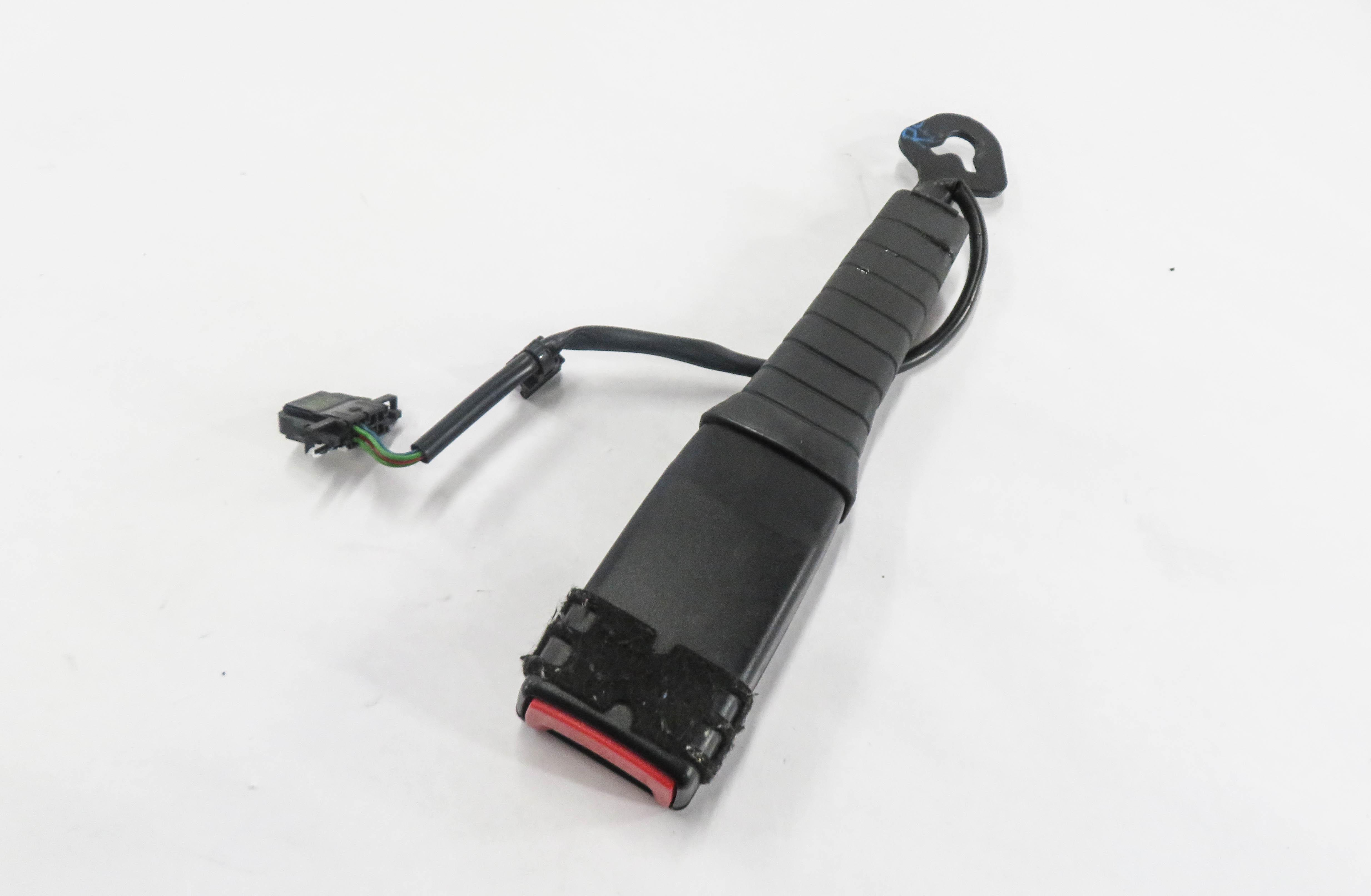 2009-2017 AUDI A4 A5 S4 S5 RS5 (B8 8K 8T) RIGHT FRONT SEATBELT BUCKLE RECEIVER — exact item pictured