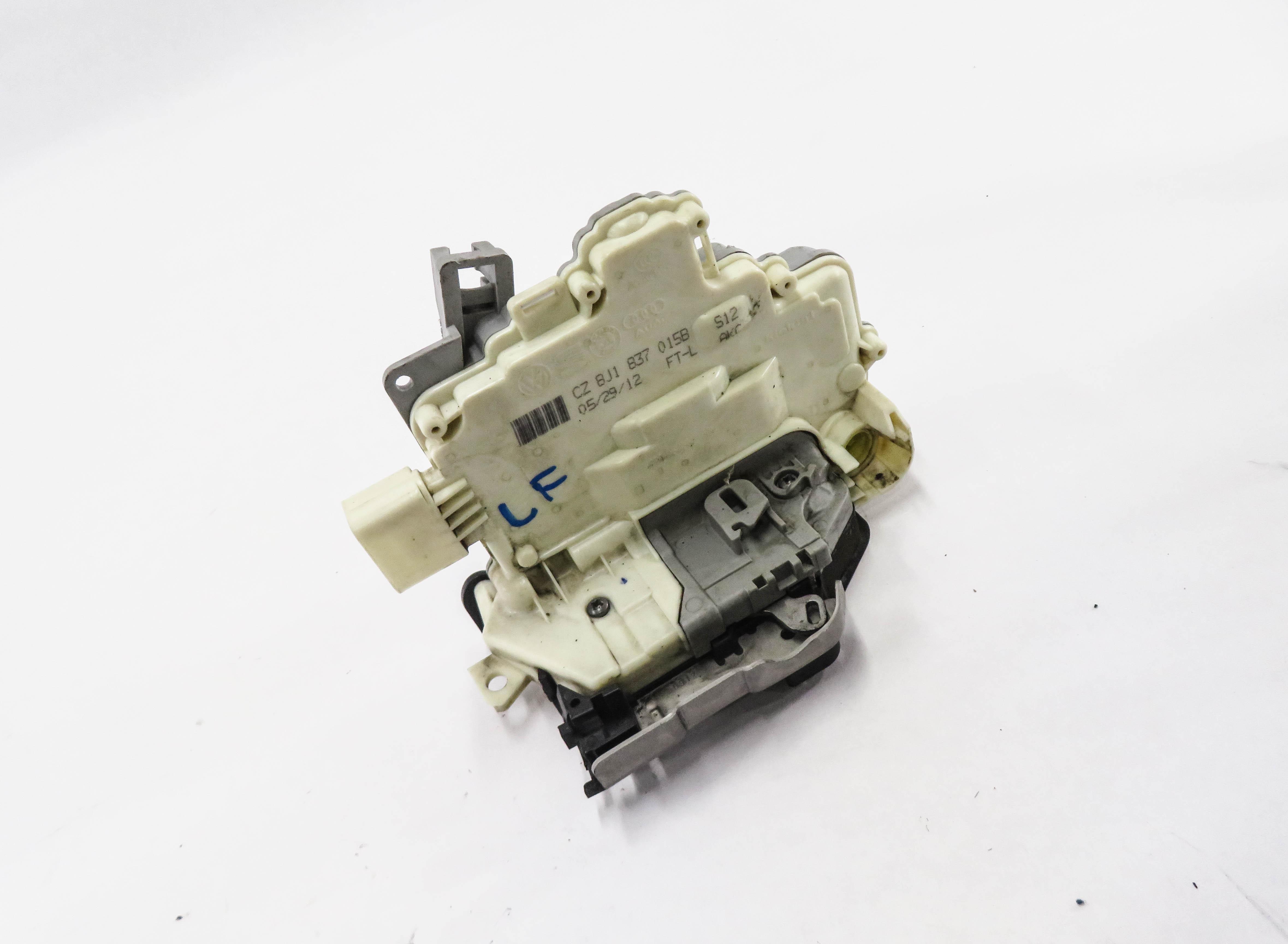 09-18 AUDI / PORSCHE - A4 A5 Q5 S4 TT CAYENNE PANAMERA TOURAEG DRIVER DOOR LATCH — exact item pictured
