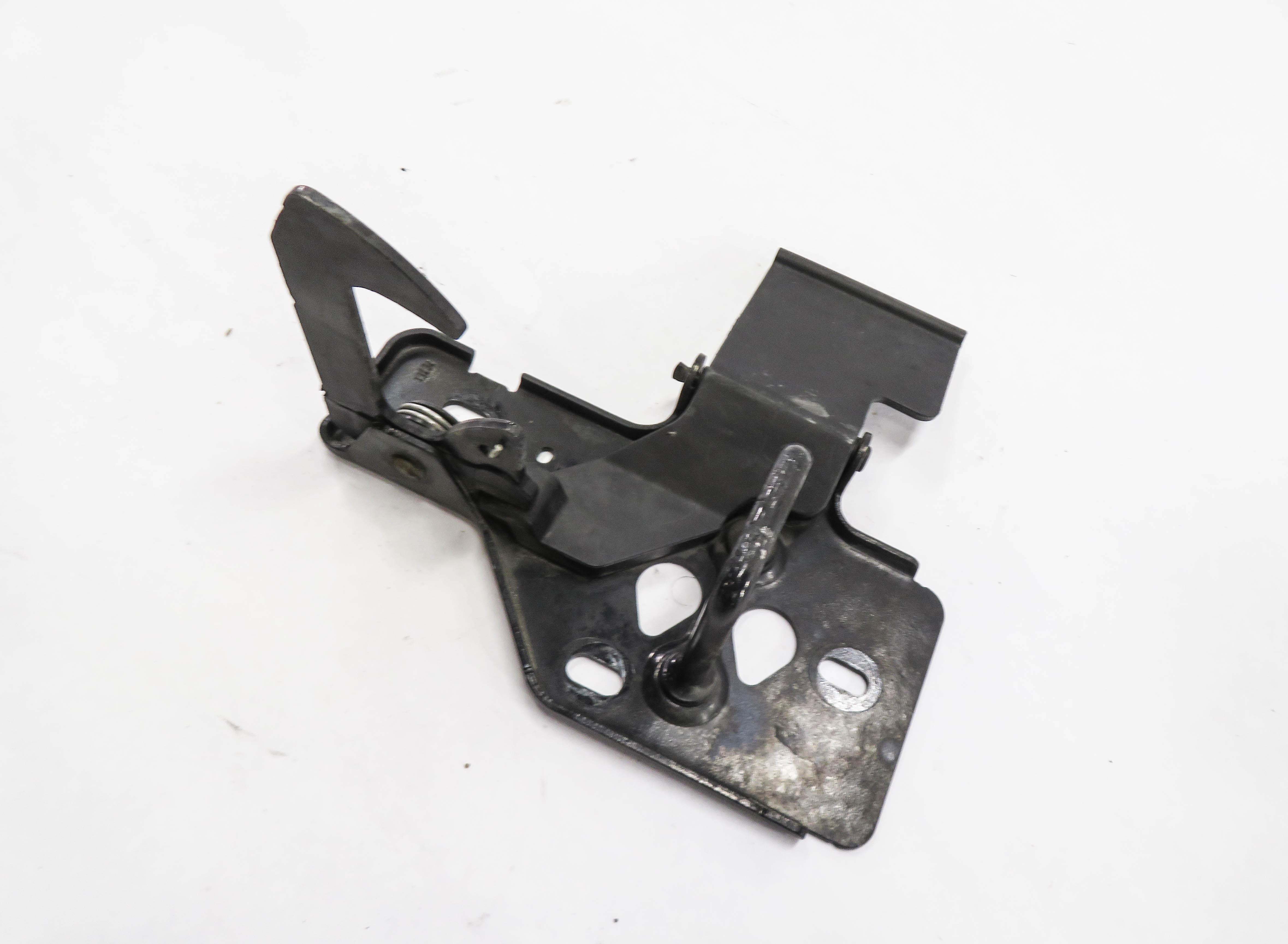 2013 PORSCHE CAYENNE (958) FRONT HOOD SAFETY LATCH CATCH HOOK RELEASE LEVER — exact item pictured