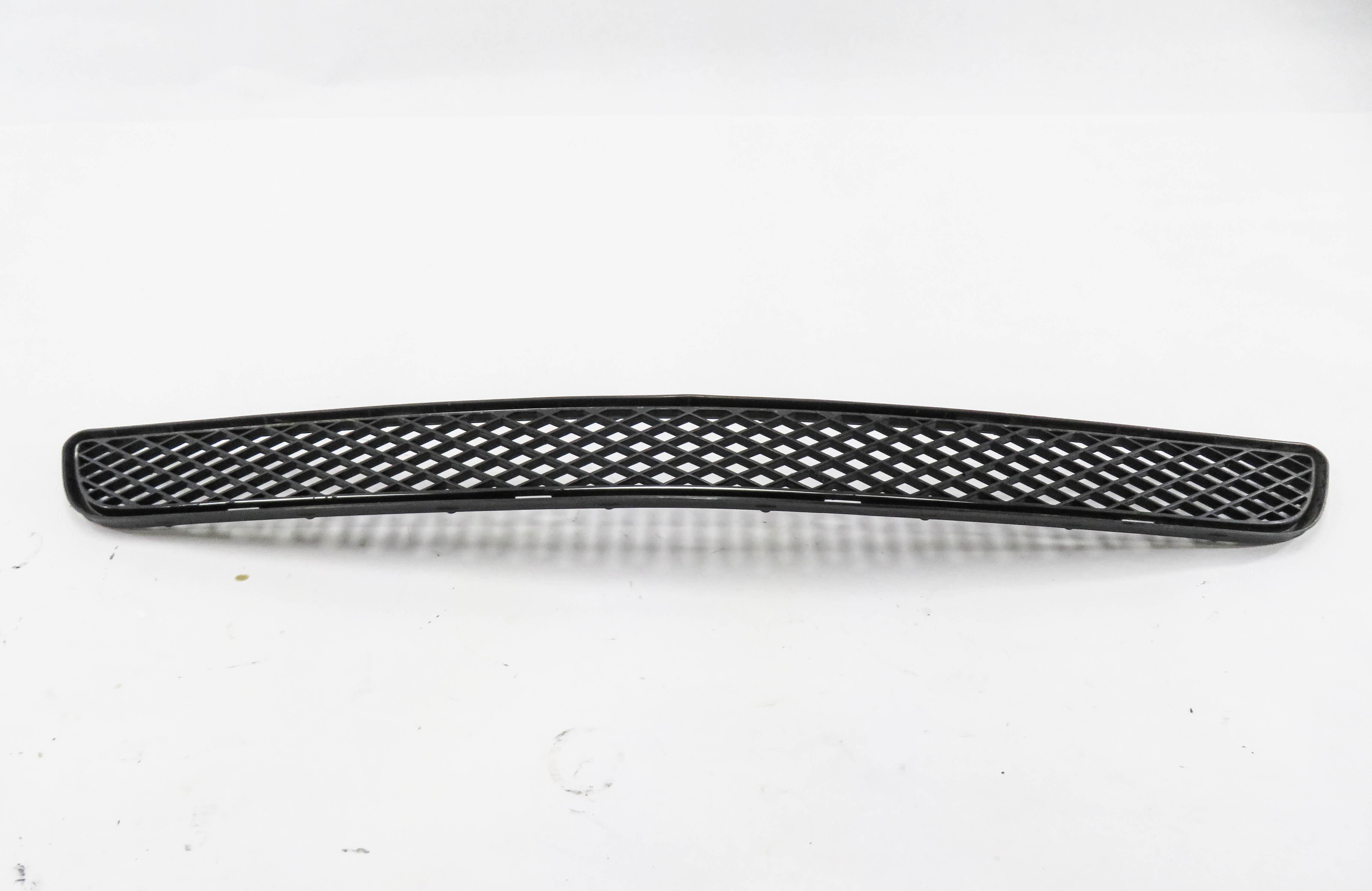 2006 MERCEDES BENZ ML350 (W164) FRONT LOWER CENTER BUMPER GRILLE TRIM — exact item pictured