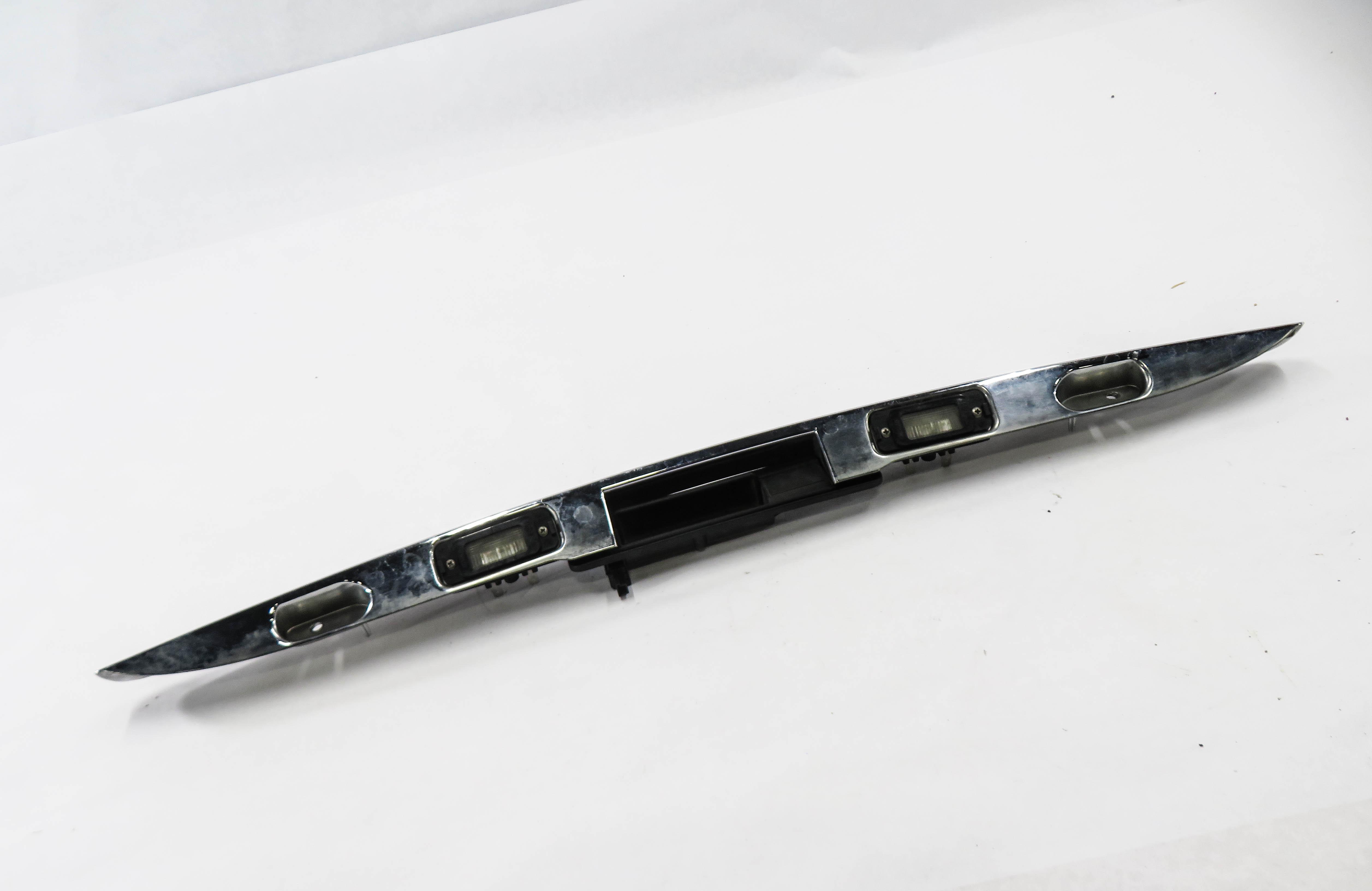 2006 MERCEDES BENZ ML350 (W164) REAR TRUNK HANDLE w/ LICENSE PLATE LIGHTS — exact item pictured