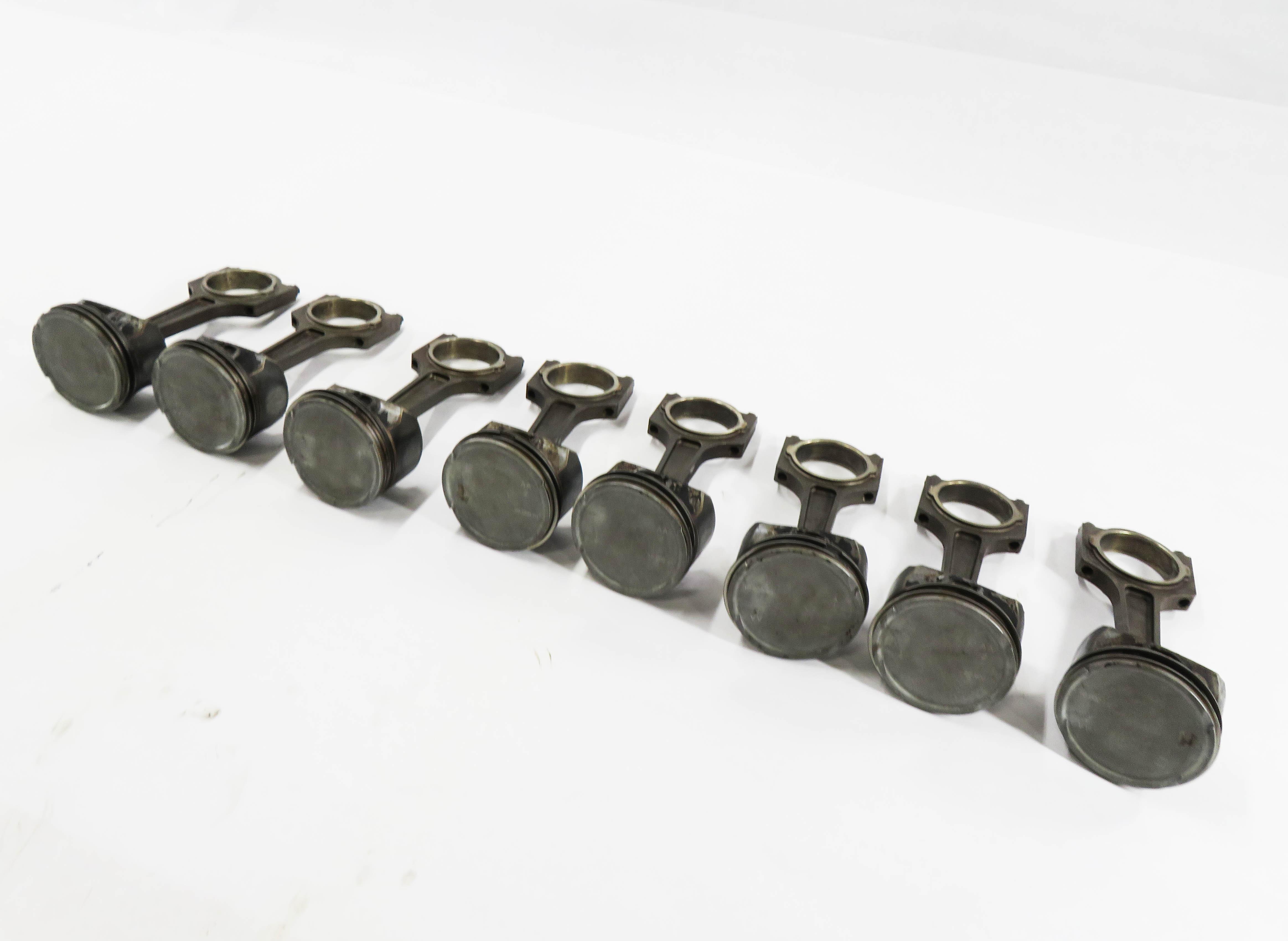 2005-2009 LR3 - RANGE ROVER SPORT (L320 L322) 4.4L V8 ENGINE PISTON w/ ROD SET — exact item pictured