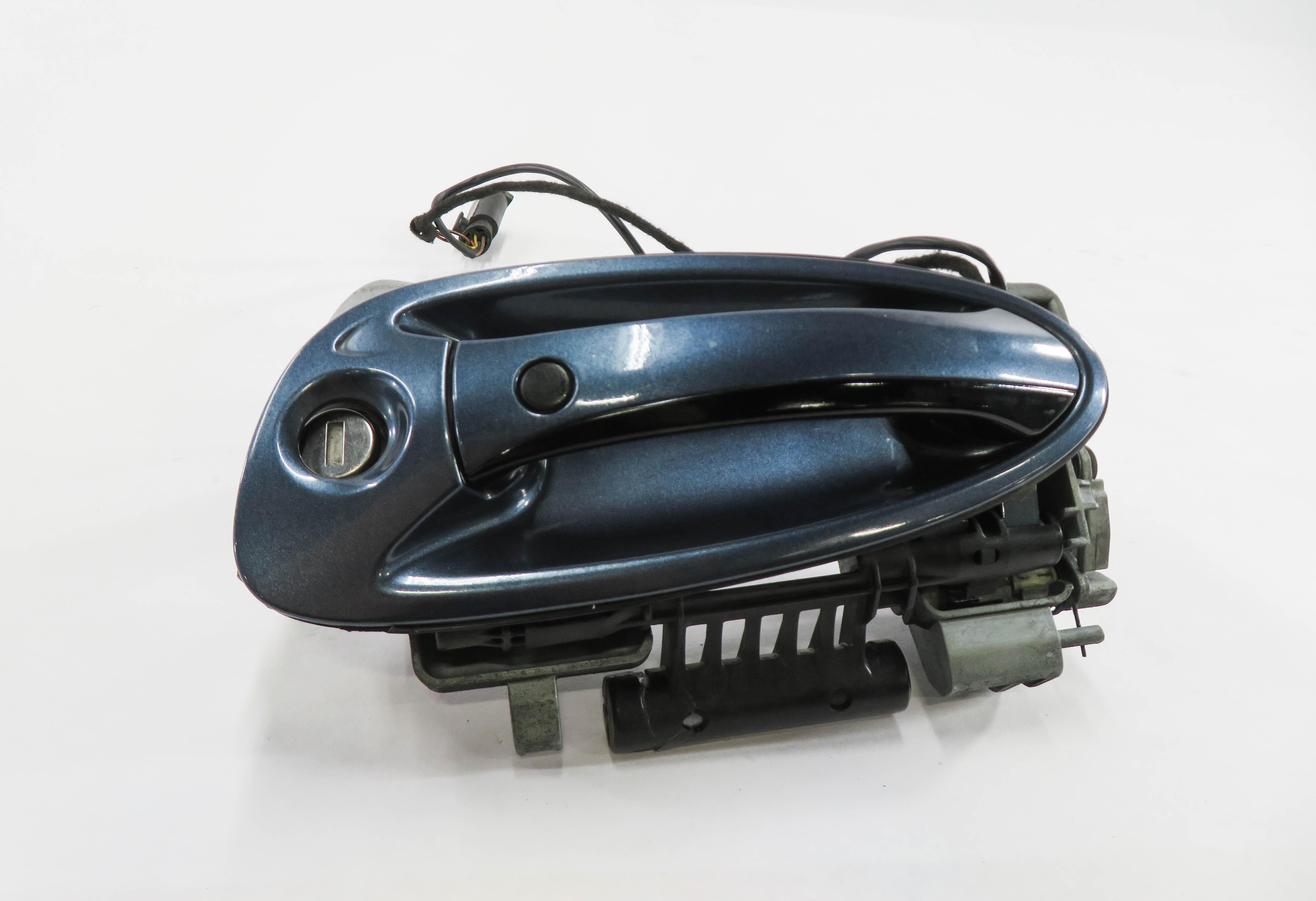 2010-2016 PORSCHE PANAMERA (970 G1) LEFT FRONT DRIVER KEYLESS DOOR HANDLE (BLUE) — exact item pictured