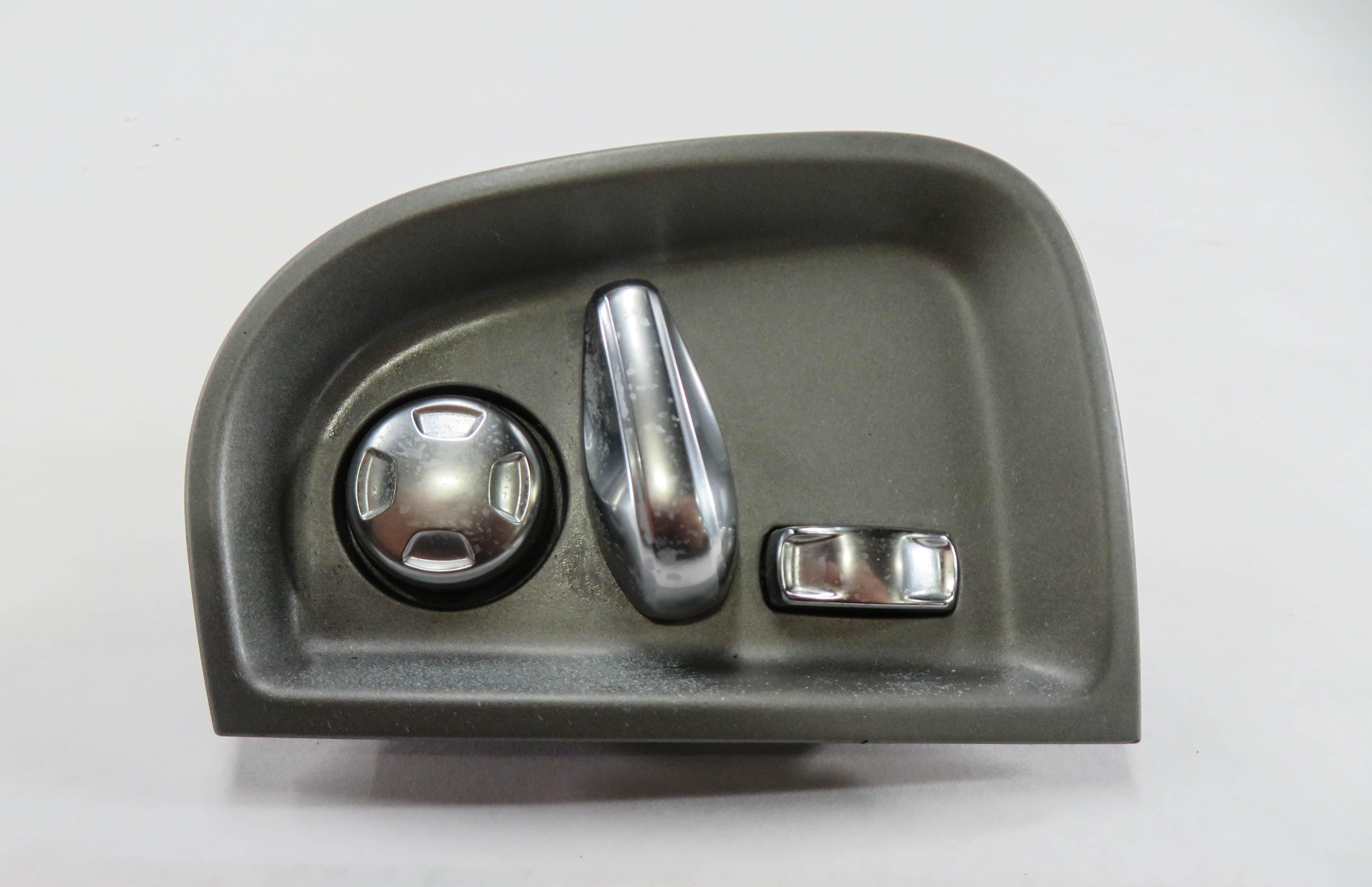 2010 PORSCHE PANAMERA (970) RIGHT FRONT PASSENGER SEAT ADJUSTMENT SWITCH — exact item pictured