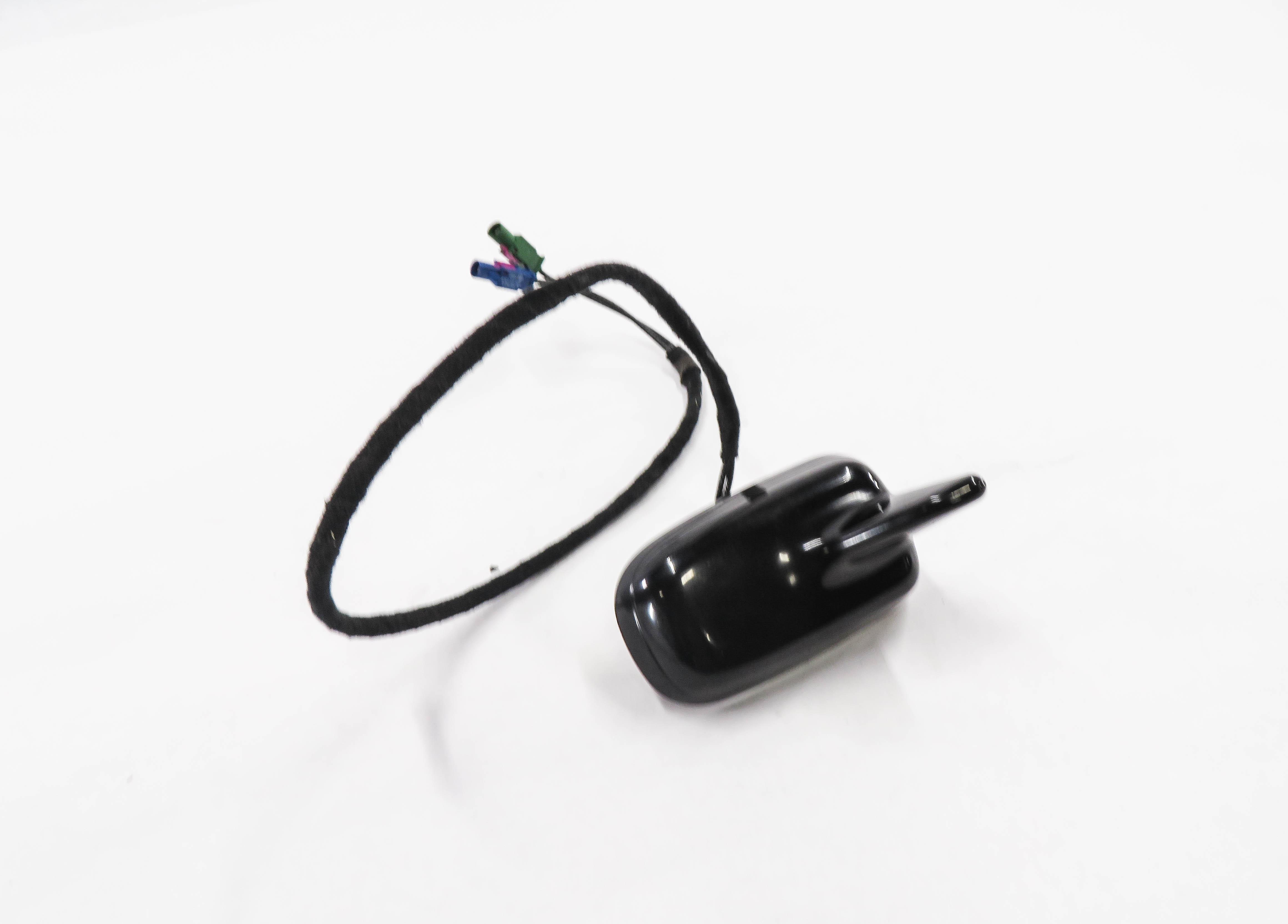 2010-2011 AUDI Q7 (4L) RADIO STEREO GPS NAVIGATION ANTENNA (ORCA BLACK METALLIC) — exact item pictured