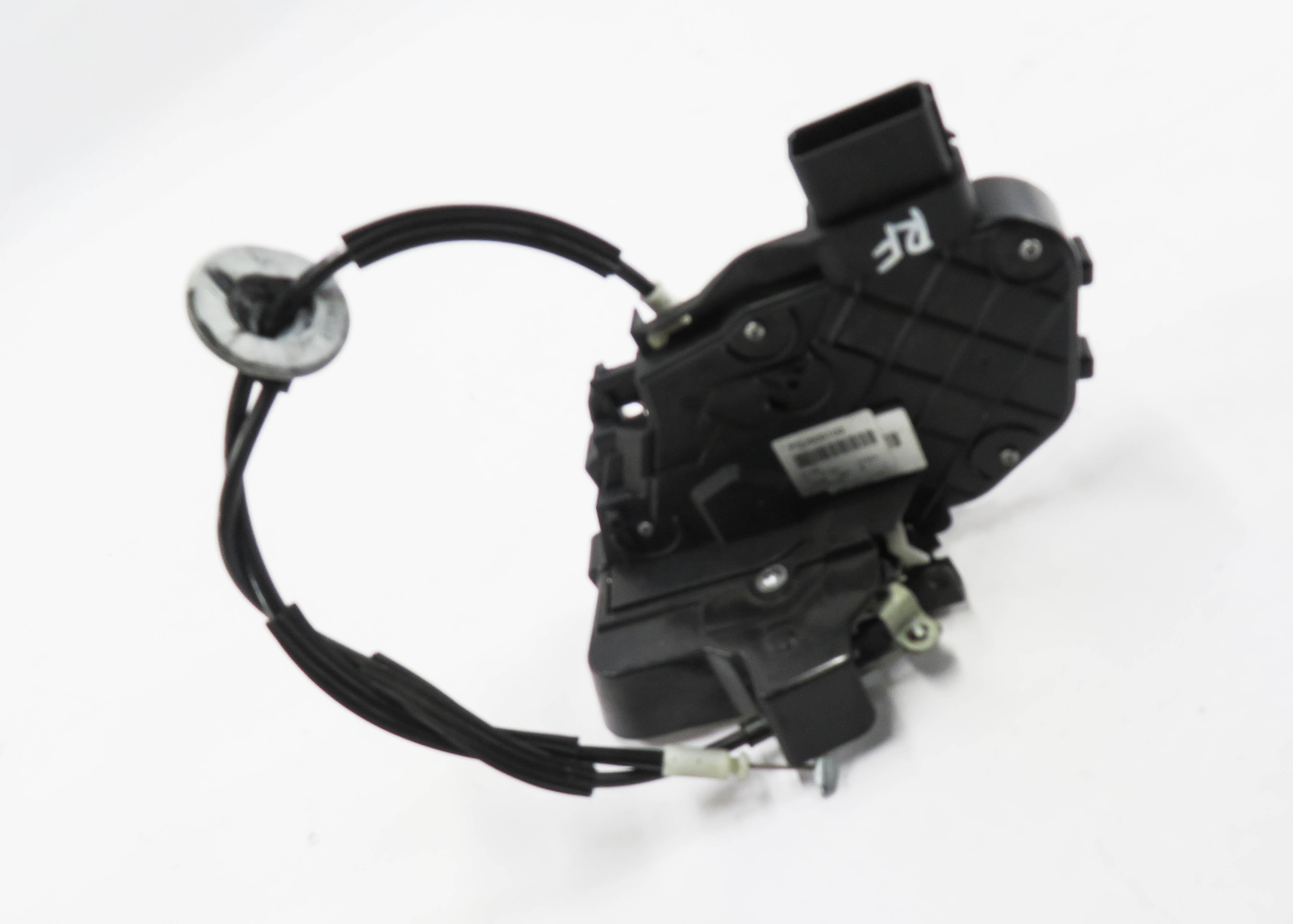 2005-2007 LR3 - 2006 RANGE ROVER SPORT (L320) RIGHT FRONT PASSENGER DOOR LATCH — exact item pictured