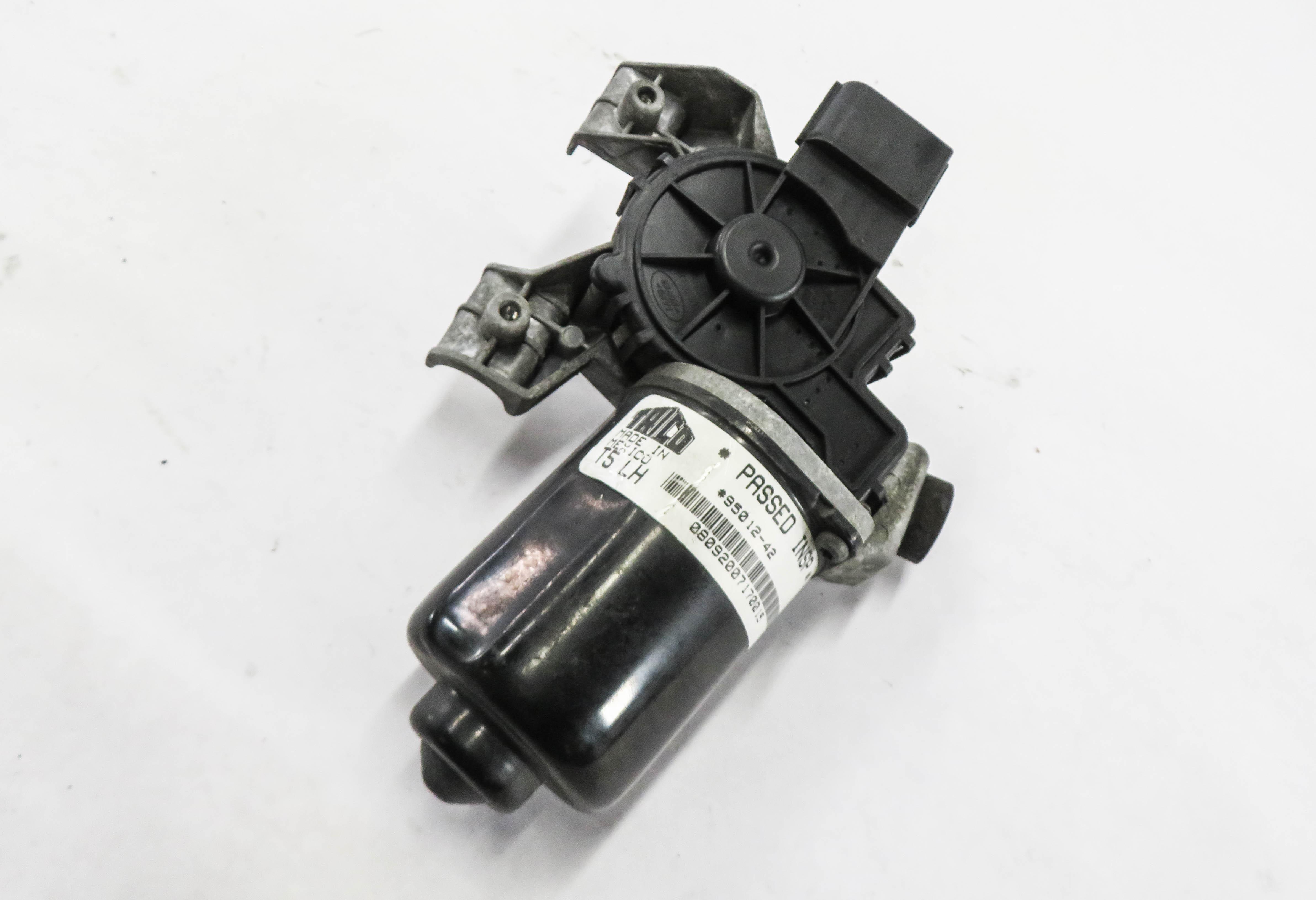 05-16 LAND ROVER LR3 LR4 - RANGE ROVER SPORT (L320) FRONT WINDSHIELD WIPER MOTOR — exact item pictured