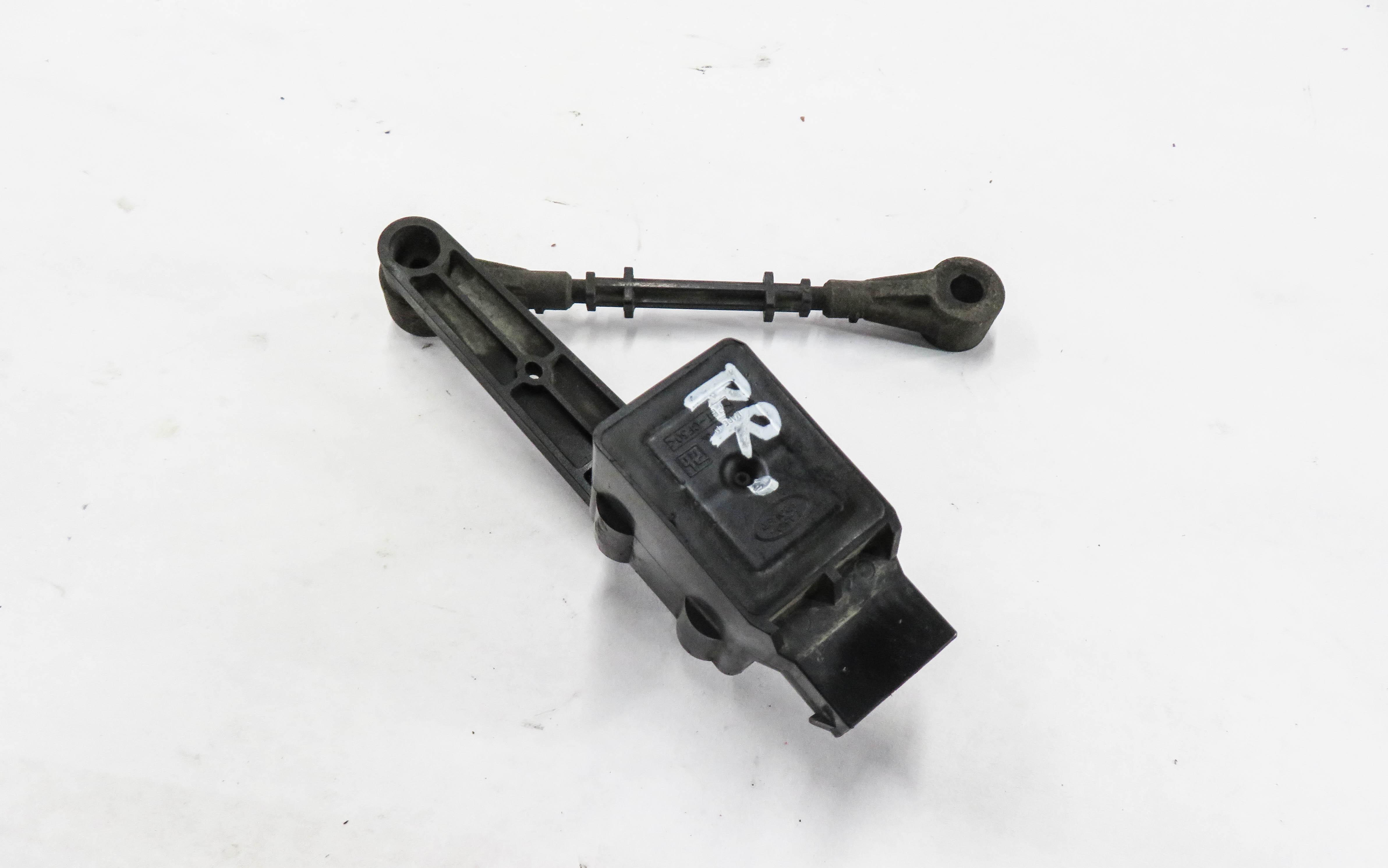 2008 RANGE ROVER SPORT (L320) RIGHT REAR SUSPENSION HEIGHT LEVEL SENSOR — exact item pictured