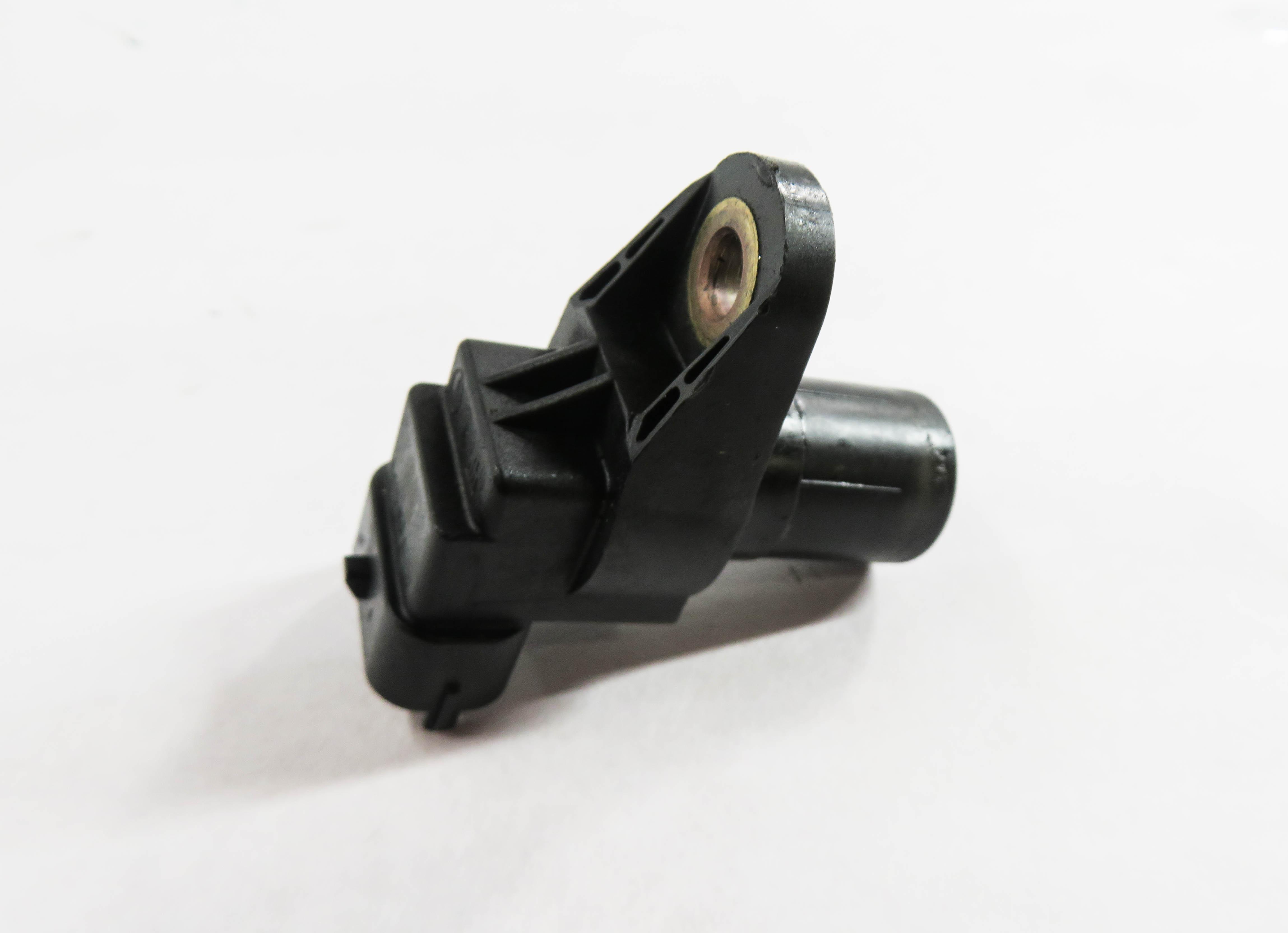 2012 MERCEDES E350 (W212) 3.0L OM642 DIESEL ENGINE - CAM POSITION SENSOR — exact item pictured