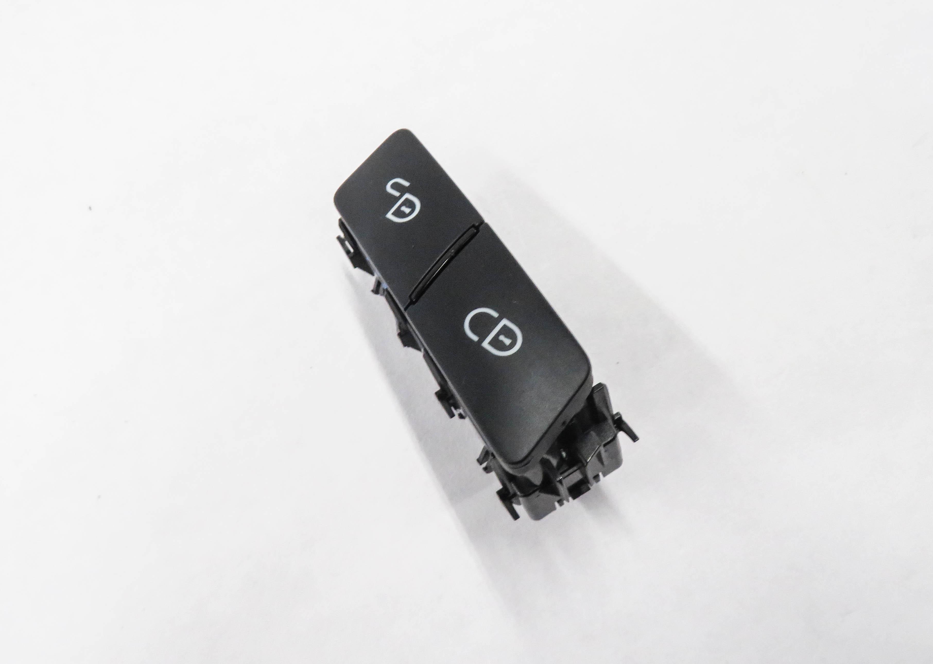 2013 MERCEDES E350 (W212) RIGHT FRONT PASSENGER DOOR LOCK SWITCH BUTTON — exact item pictured