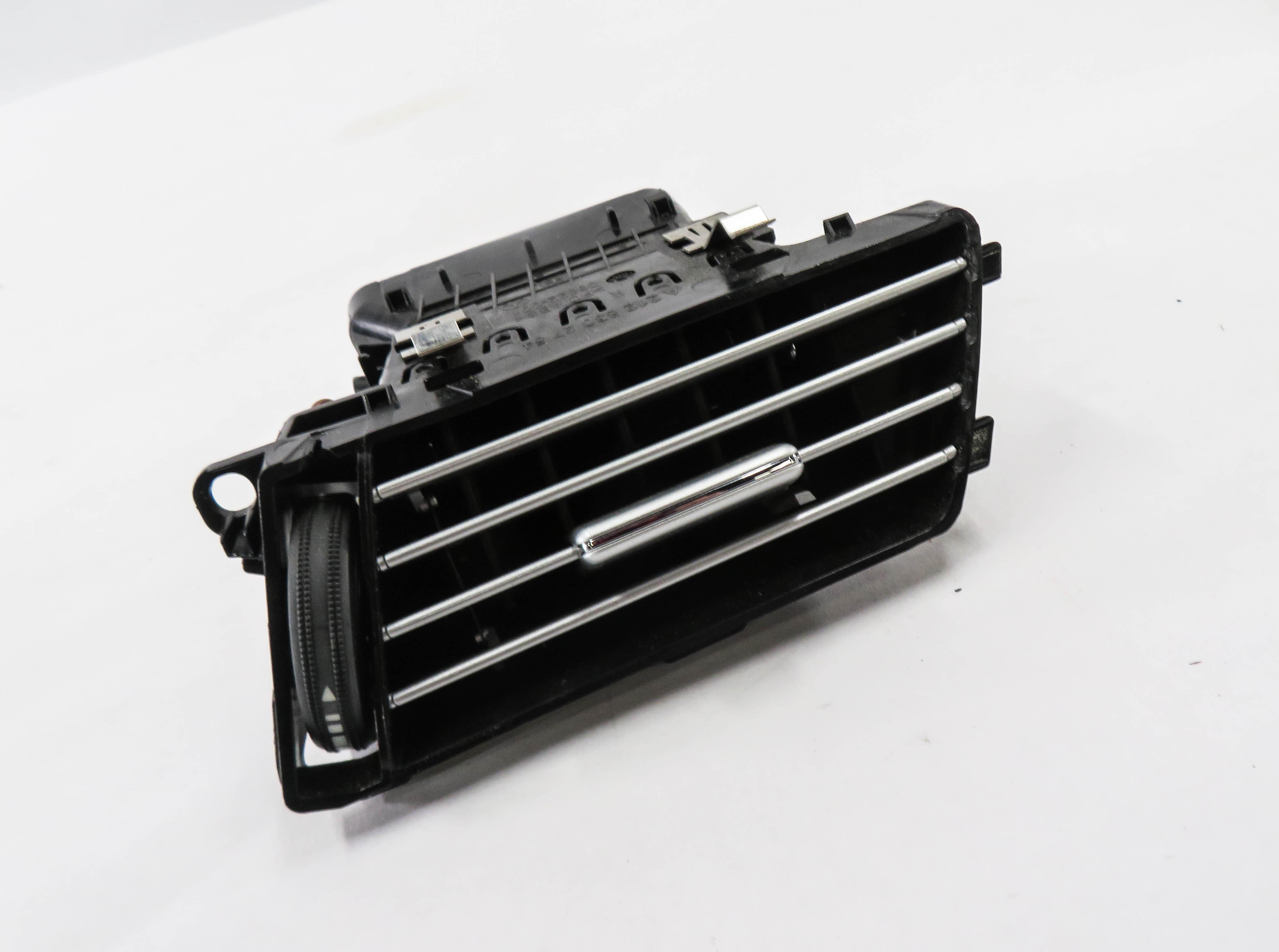 2013 MERCEDES E350 (W212) RIGHT FRONT PASSENGER DASH HEATER A/C AIR VENT — exact item pictured