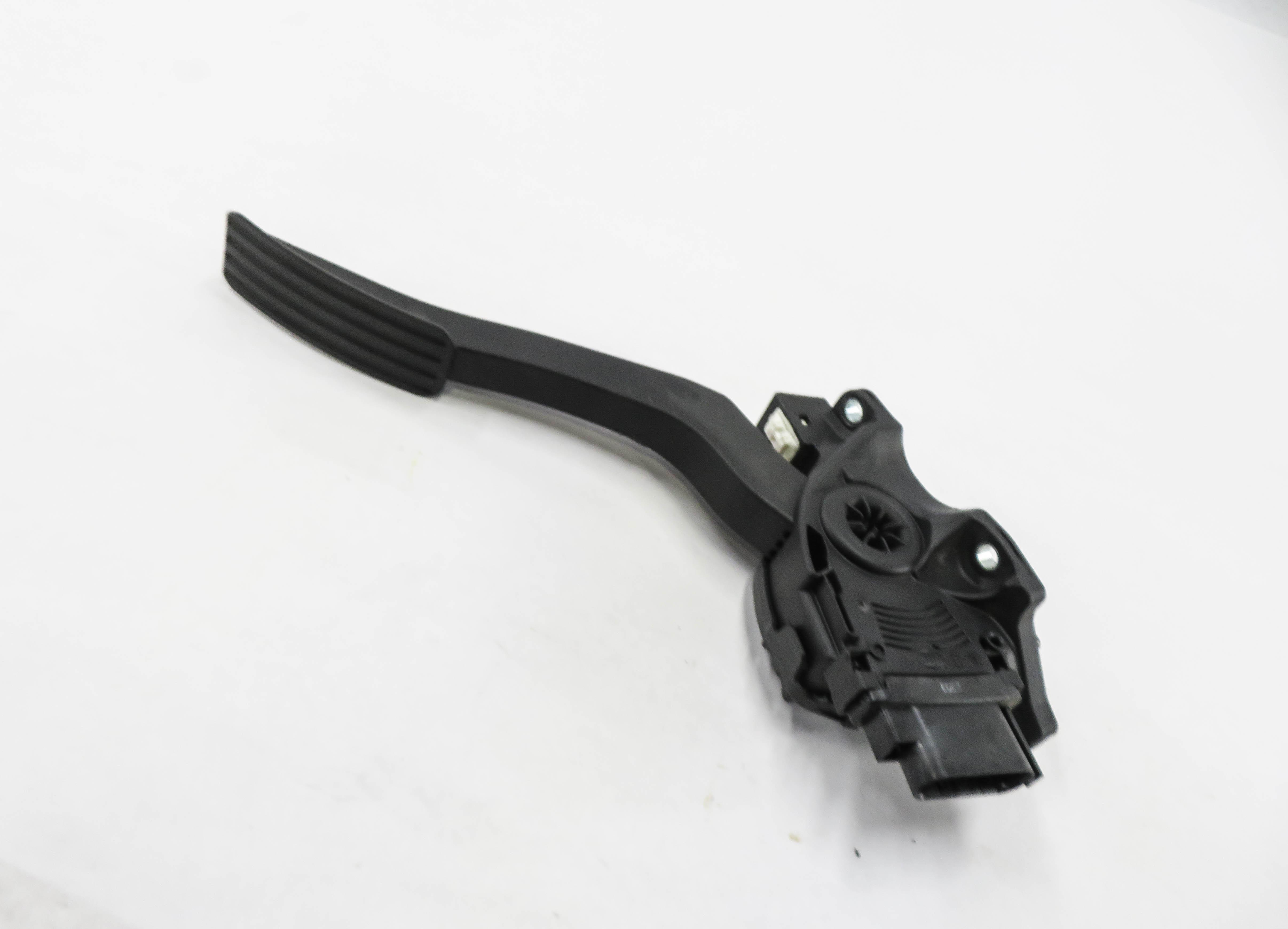2014 RANGE ROVER SPORT (L494) GAS PEDAL FUEL THROTTLE ACCELERATOR PEDAL — exact item pictured