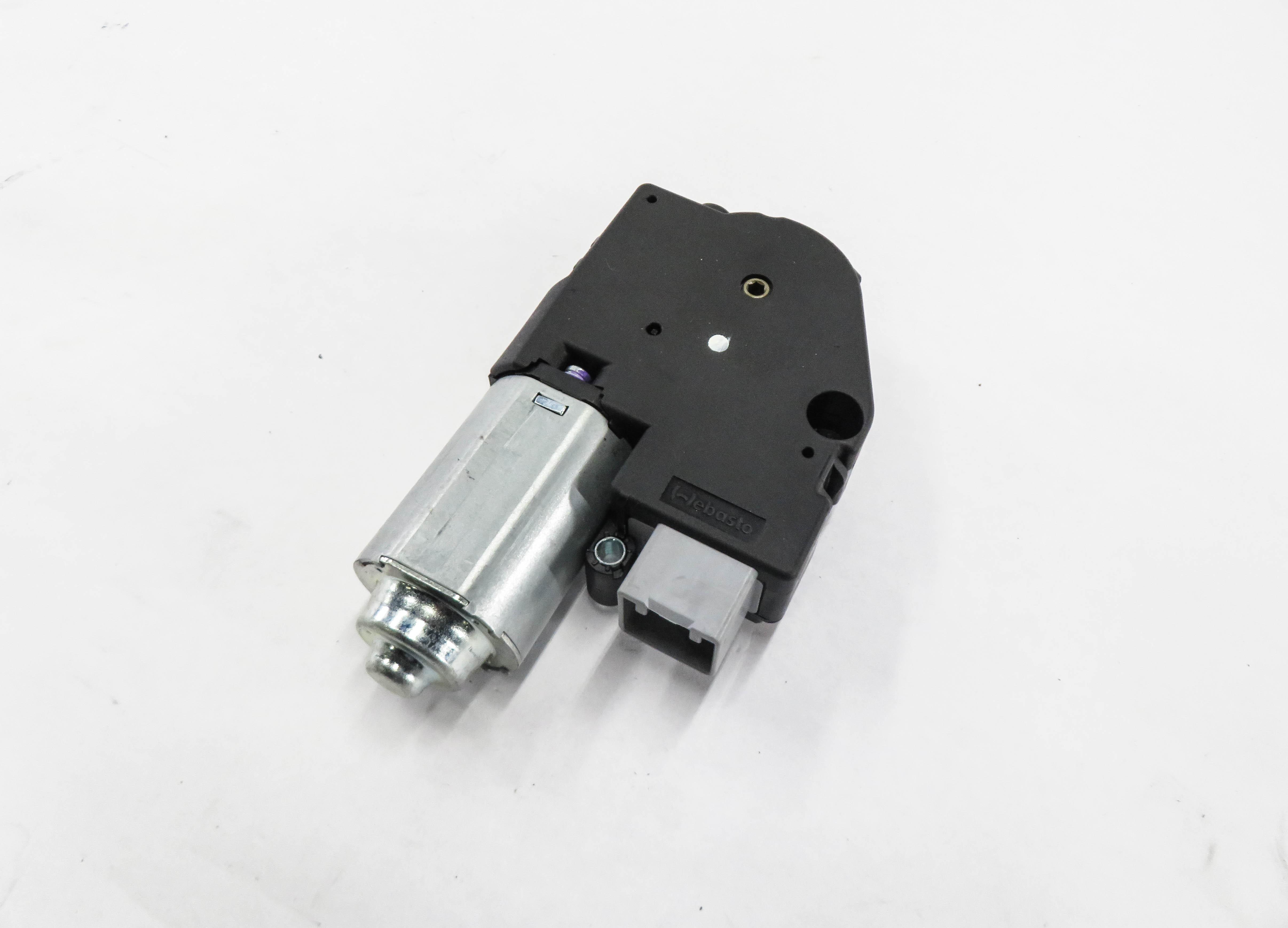 2013-2022 RANGE ROVER SPORT (L405 L494) SUNROOF MOTOR — exact item pictured