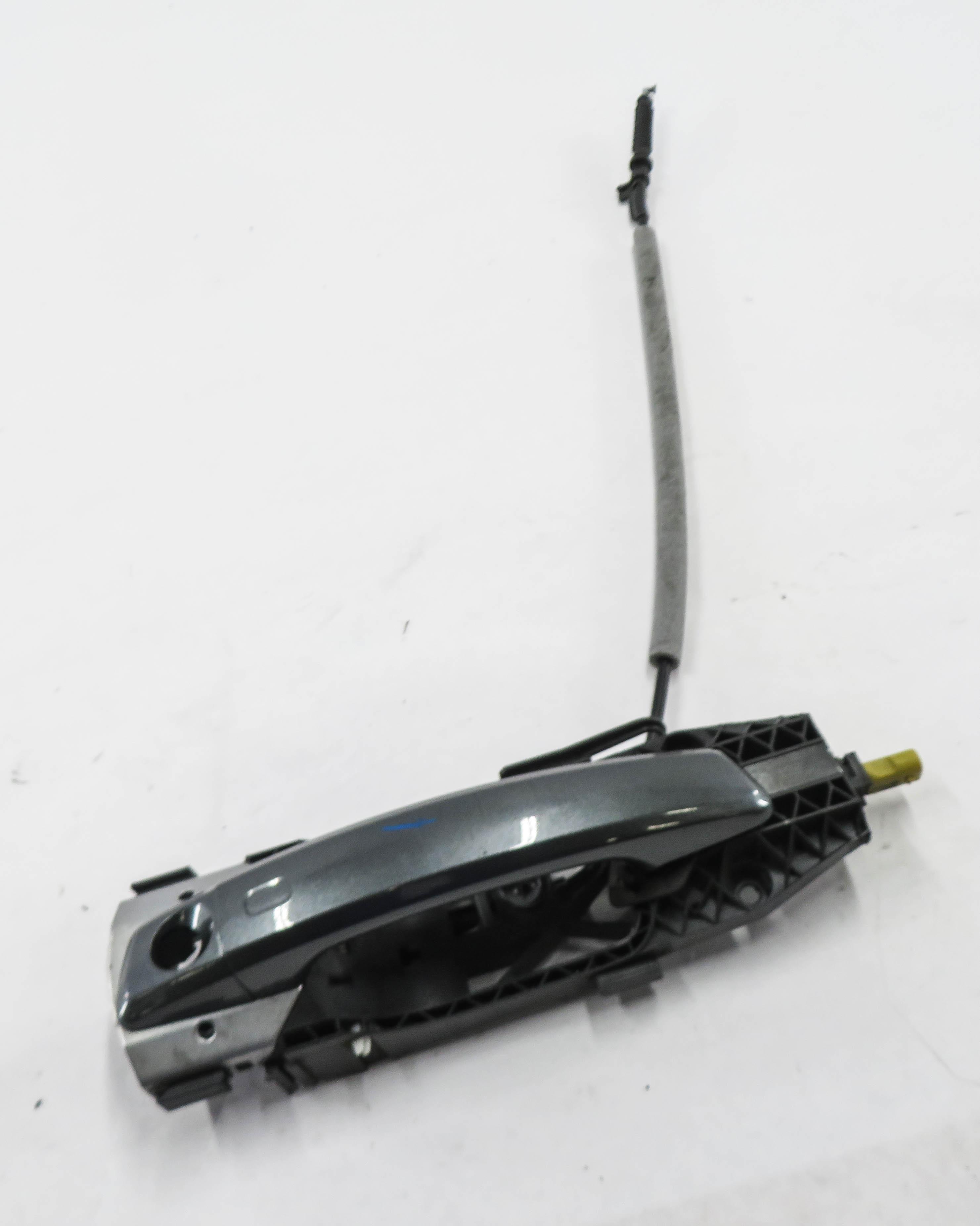 15-18 AUDI A3 S3 RS3 TT (8V MK3) LEFT FRONT DRIVER KEYLESS DOOR HANDLE (GRAY) — exact item pictured