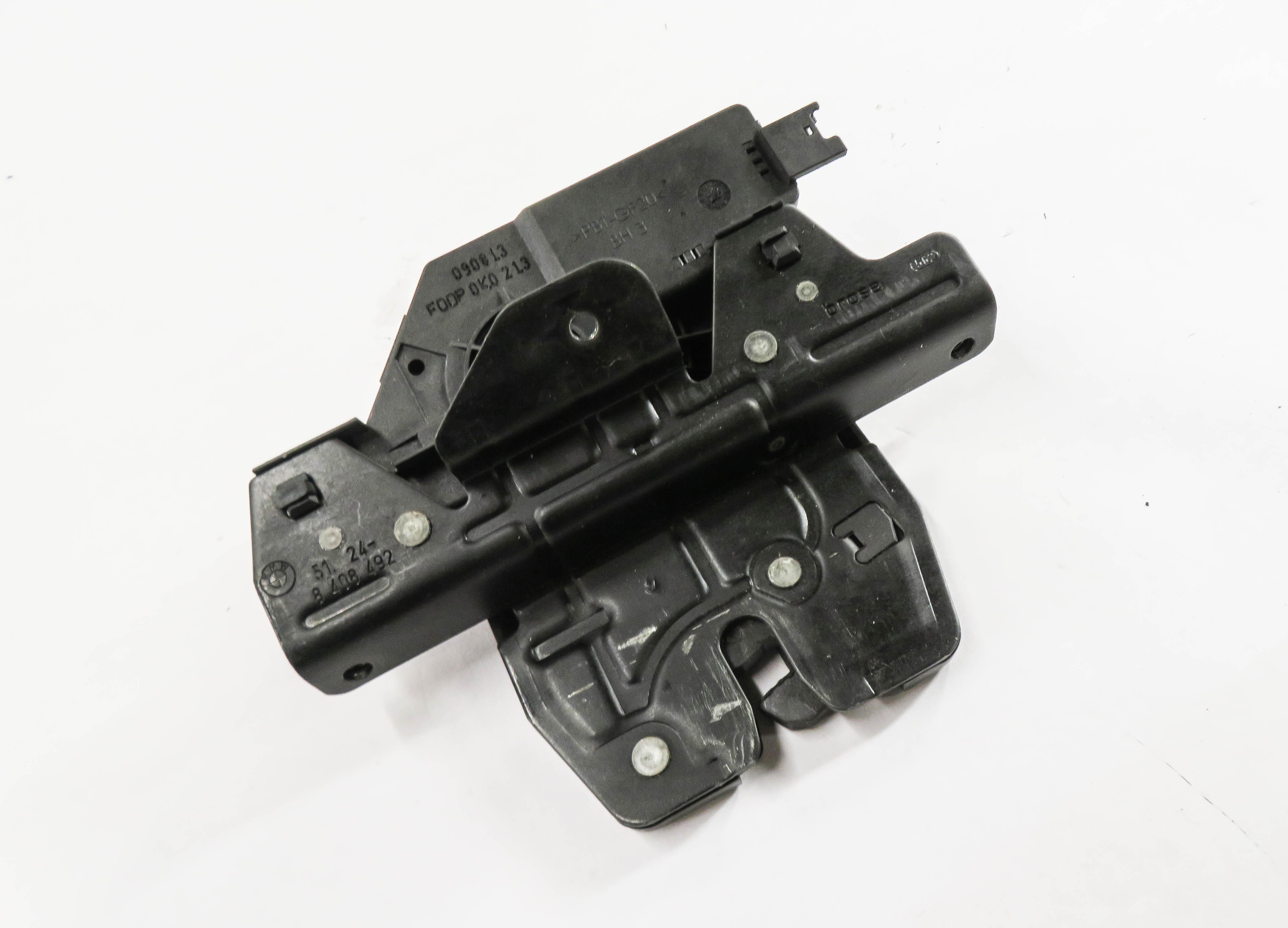 2010 RANGE ROVER (L322) REAR TRUNK LOCK LATCH ACTUATOR — exact item pictured
