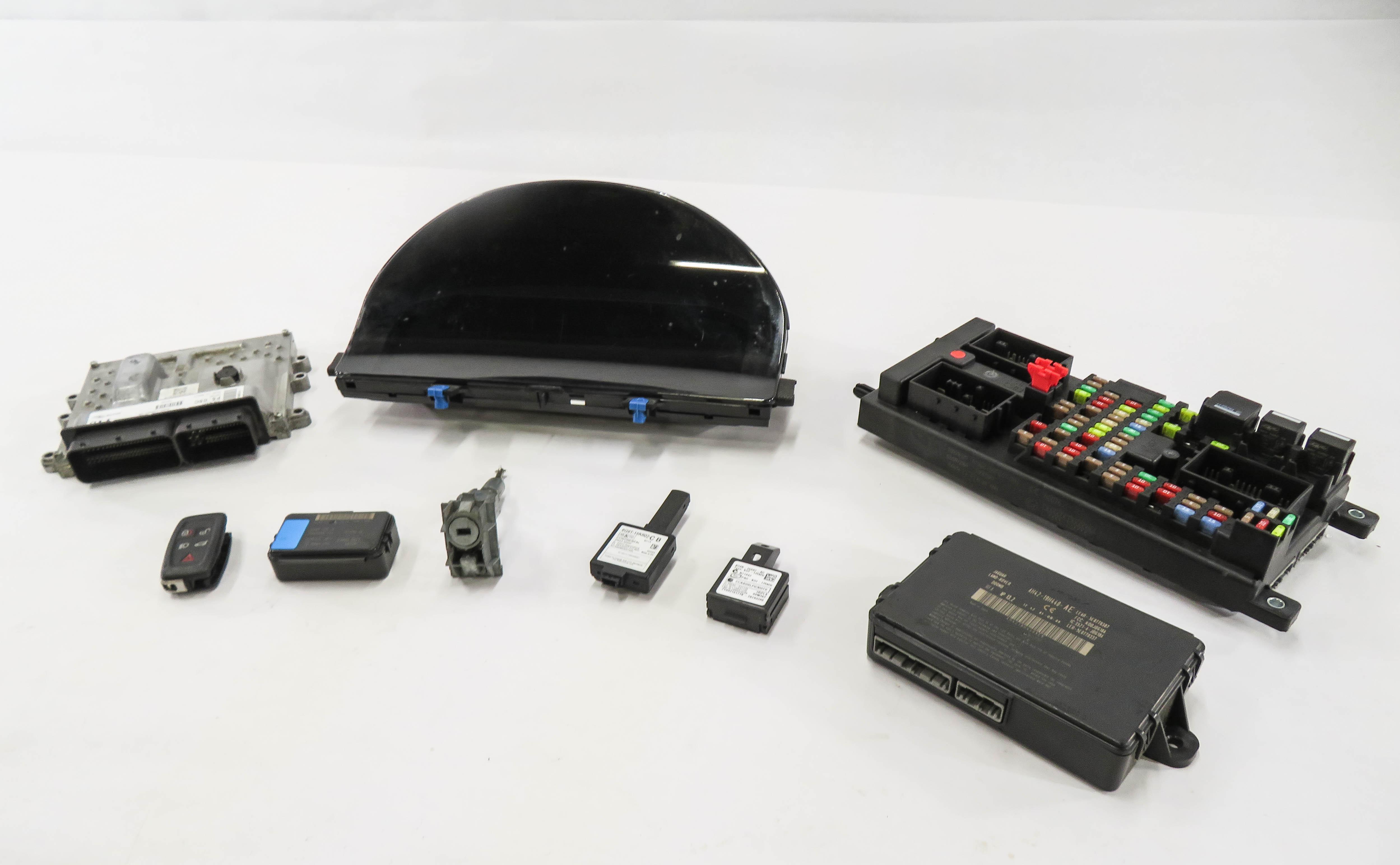 10-12 RANGE ROVER (L322) 5.0L SUPERCHARGED ENGINE IMMOBILIZER MODULE KEY SET — exact item pictured