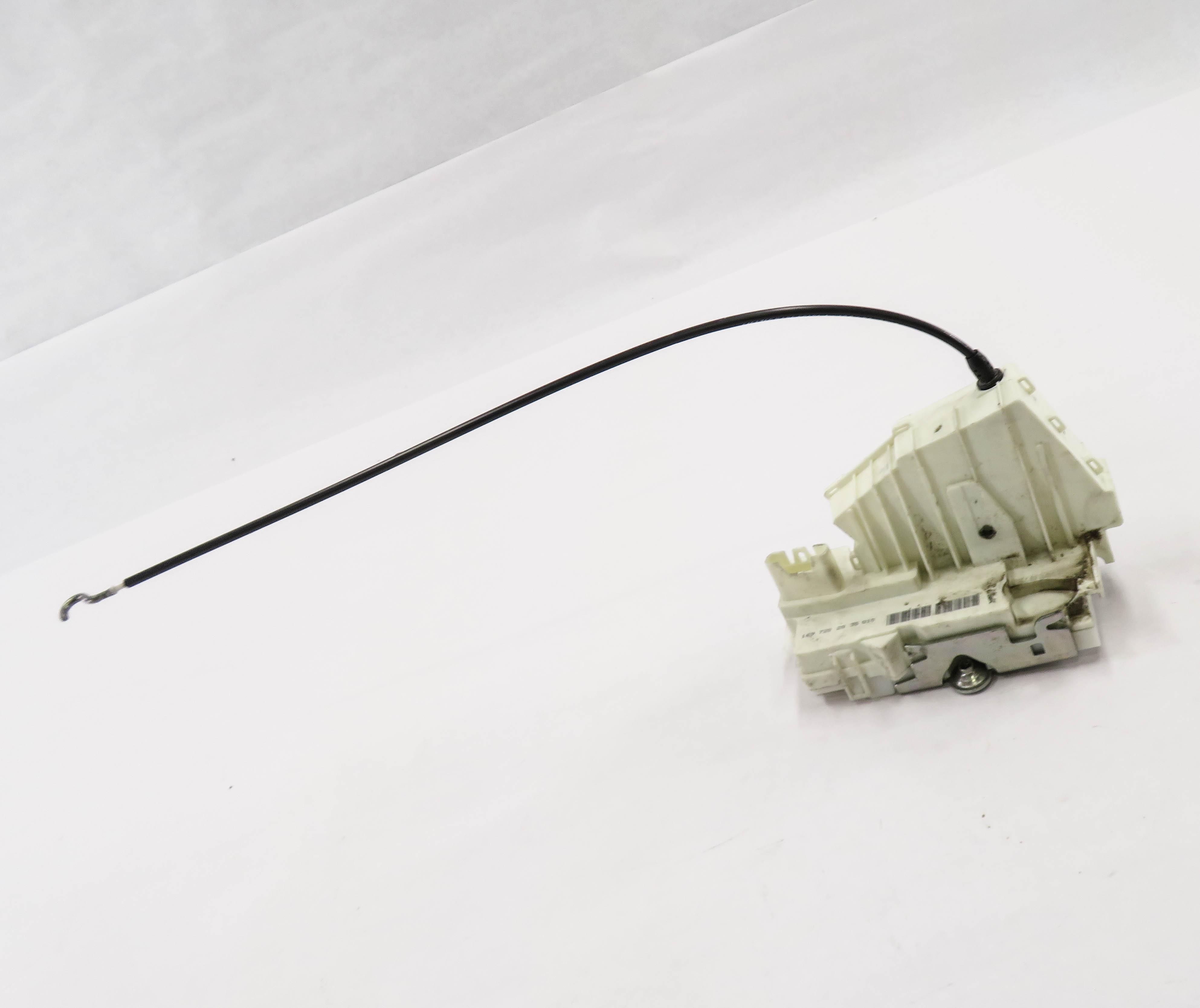 07-12 MB GL320 GL350 GL450 GL550 ML320 ML350 - RIGHT FRONT KEYLESS GO DOOR LATCH — exact item pictured