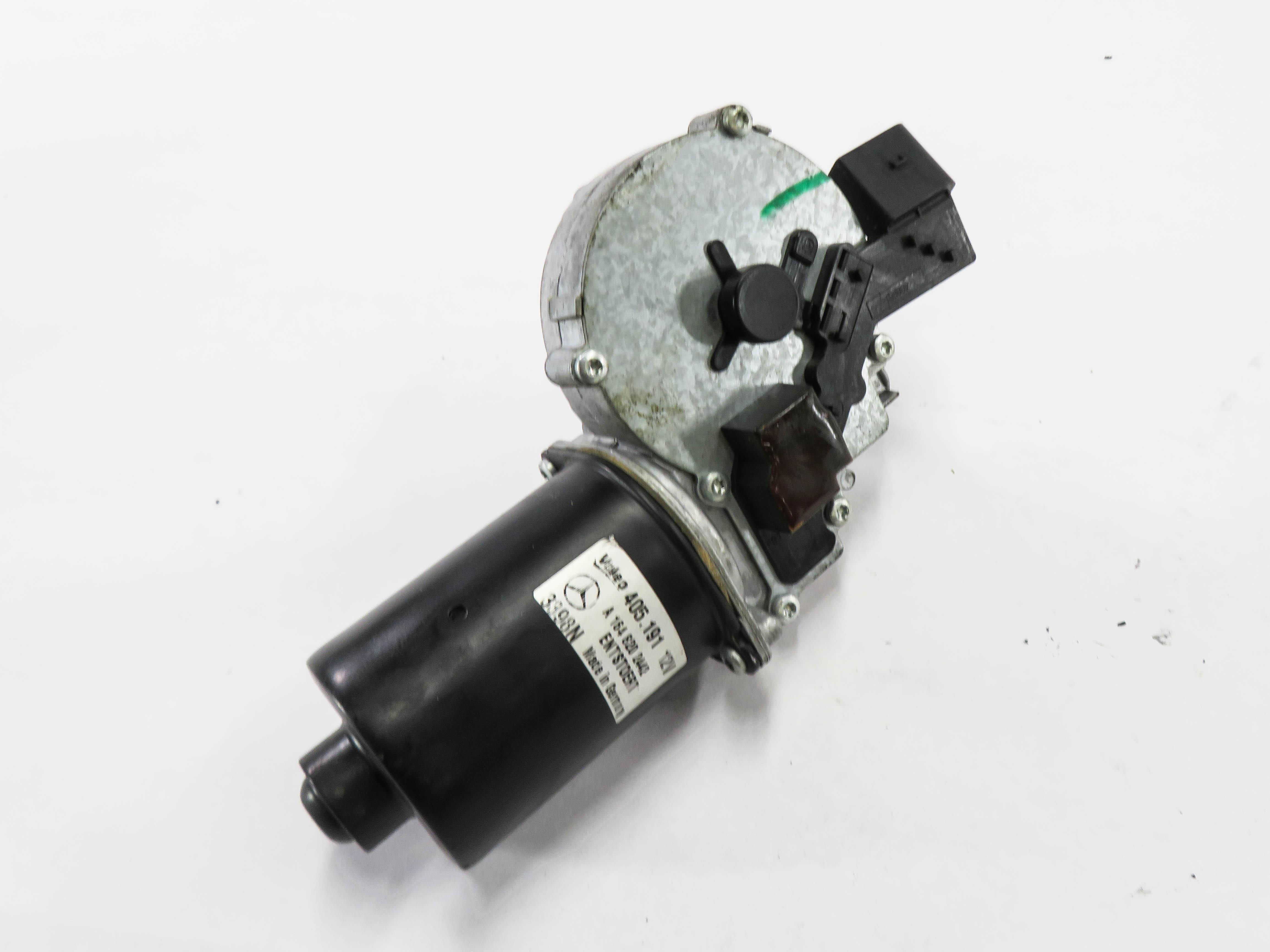 06-12 MERCEDES GL320 GL450 GL550 ML500 ML320 ML350 (X164 W164) FRONT WIPER MOTOR — exact item pictured