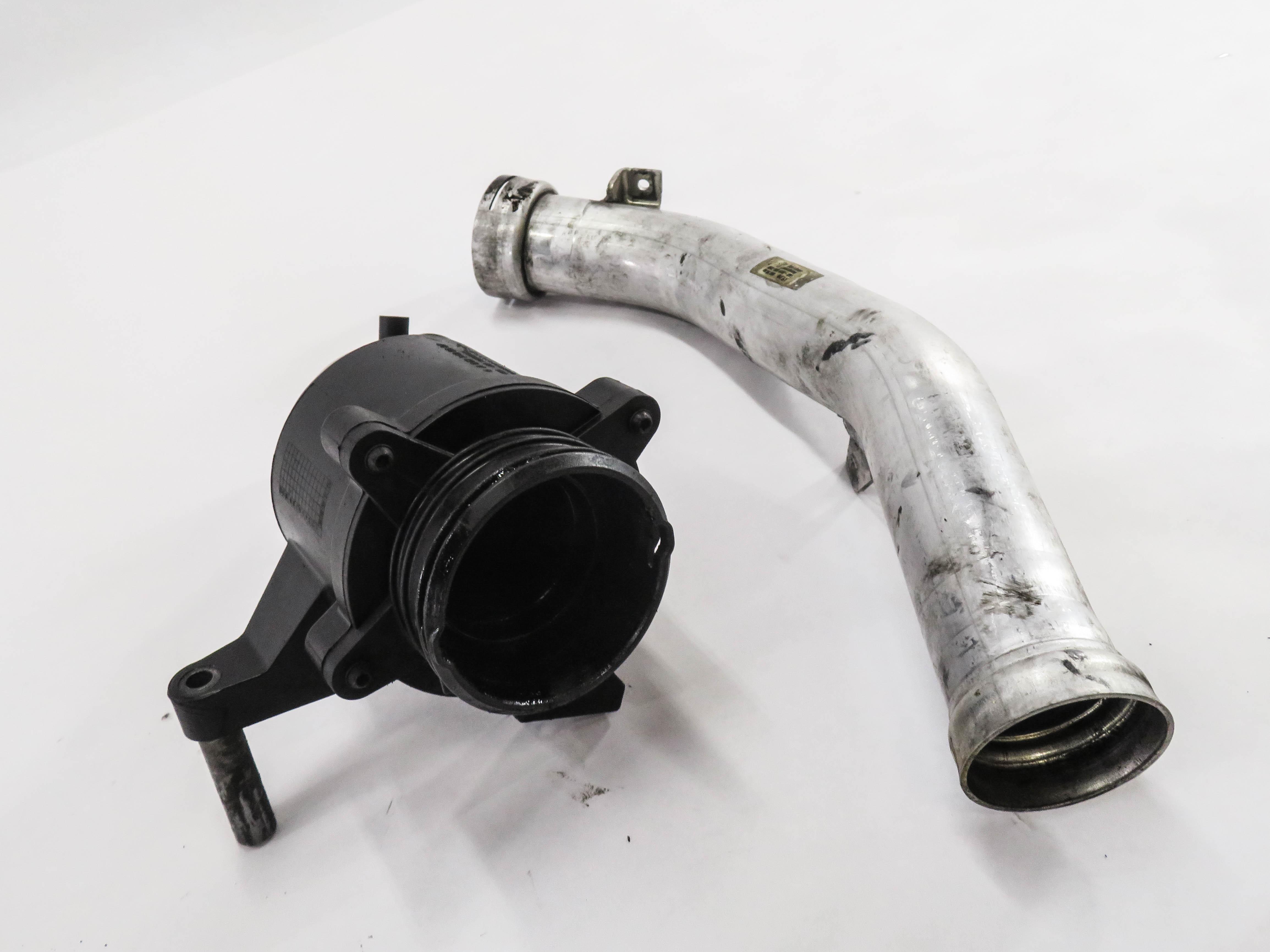 2009 MERCEDES GL320 (X164) 3.0L OM642 DIESEL - INTERCOOLER PIPE w/ MUFFLER — exact item pictured
