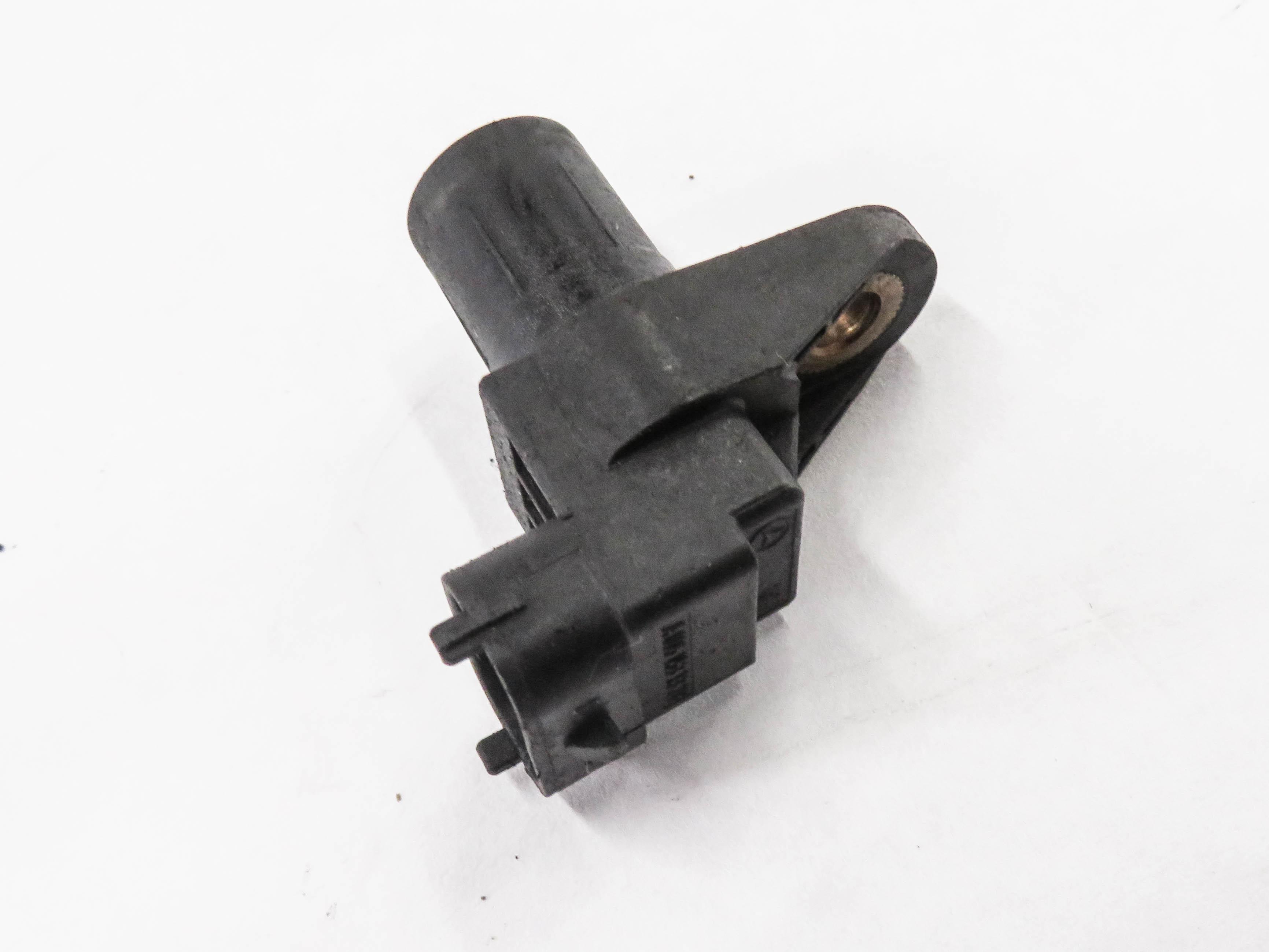 2009 MERCEDES GL320 (X164) 3.0L OM642 DIESEL ENGINE - CAM POSITION SENSOR — exact item pictured