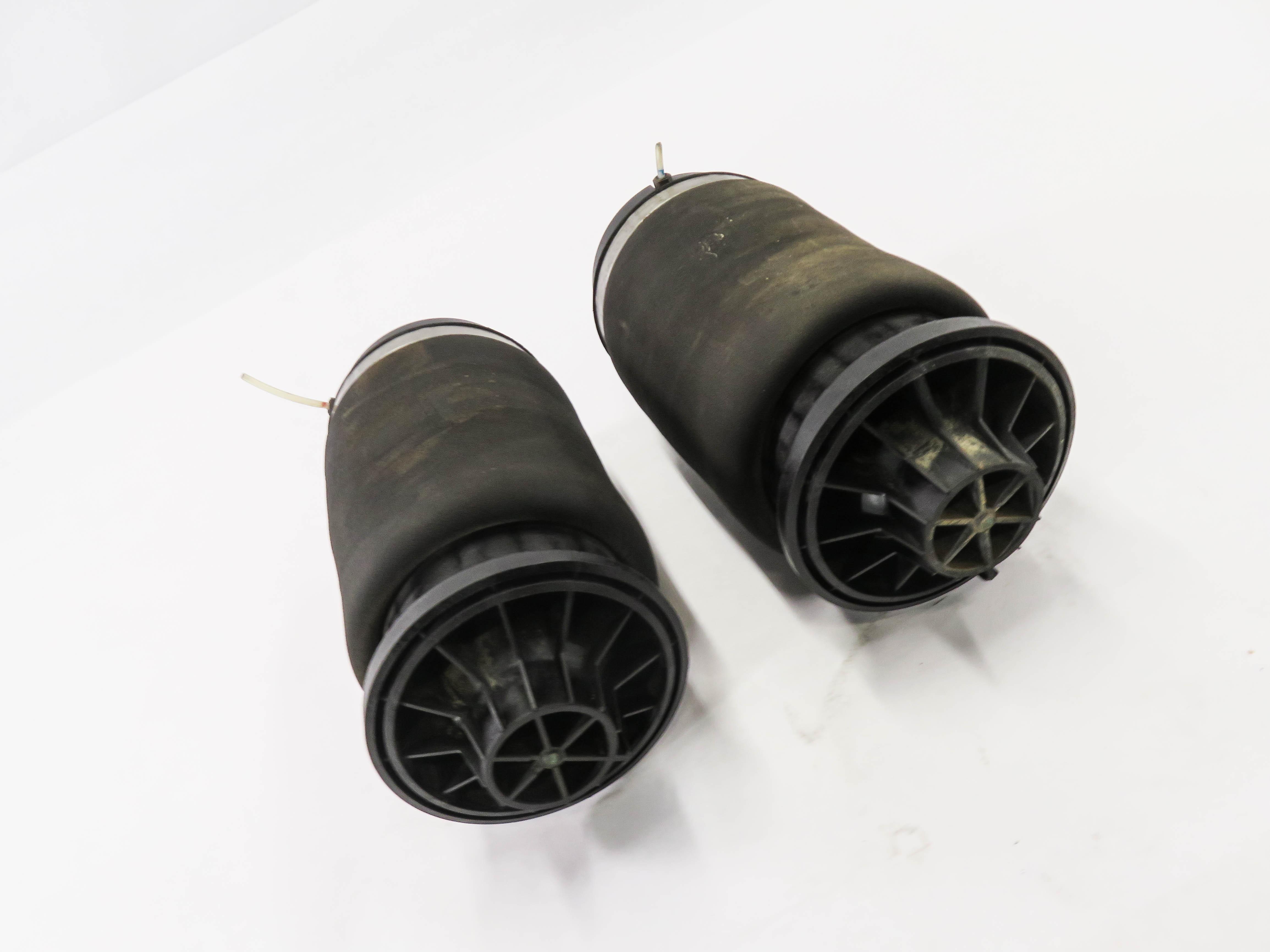 2009 MERCEDES GL320 (X164) LEFT & RIGHT REAR SUSPENSION AIR SPRING SET-2 — exact item pictured