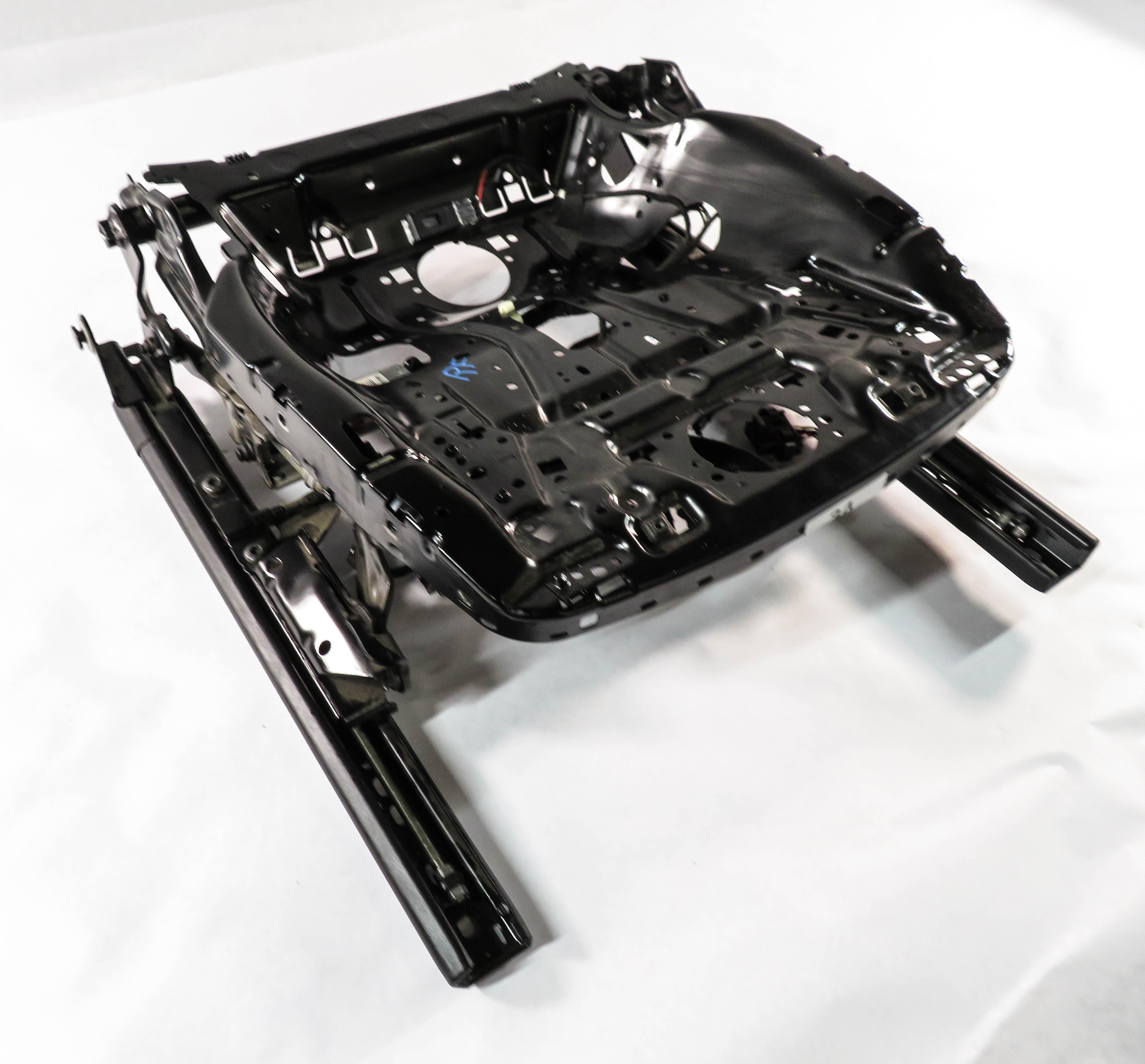 15-16 PORSCHE CAYENNE (958) PASSENGER - COMFORT SEAT TRACK w/ MOTORS (MEMORY) — exact item pictured