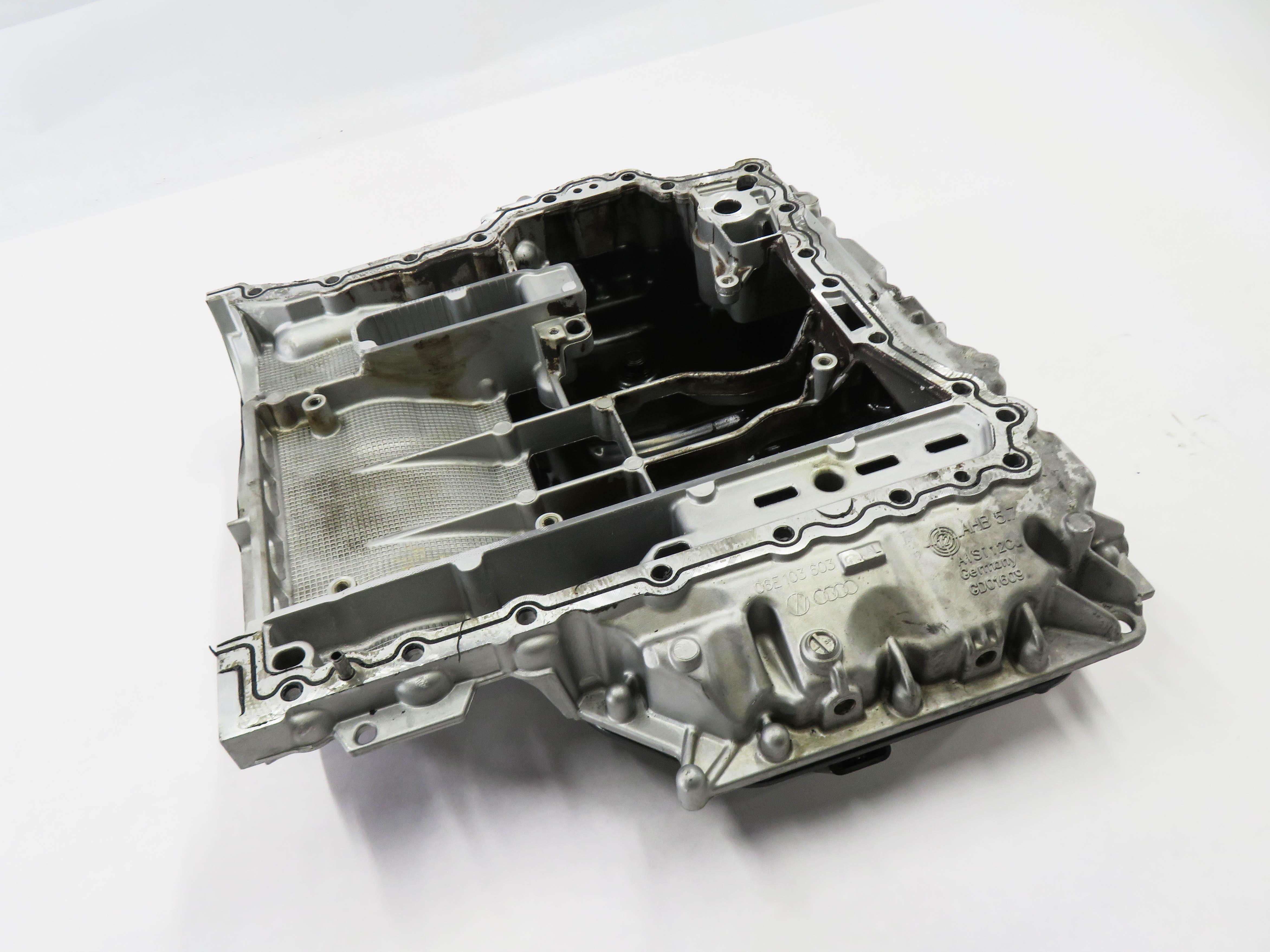 2013 AUDI Q7 (4L) 3.0L CTWA SUPERCHARGED ENGINE - UPPER & LOWER OIL PAN ASSEMBLY — exact item pictured