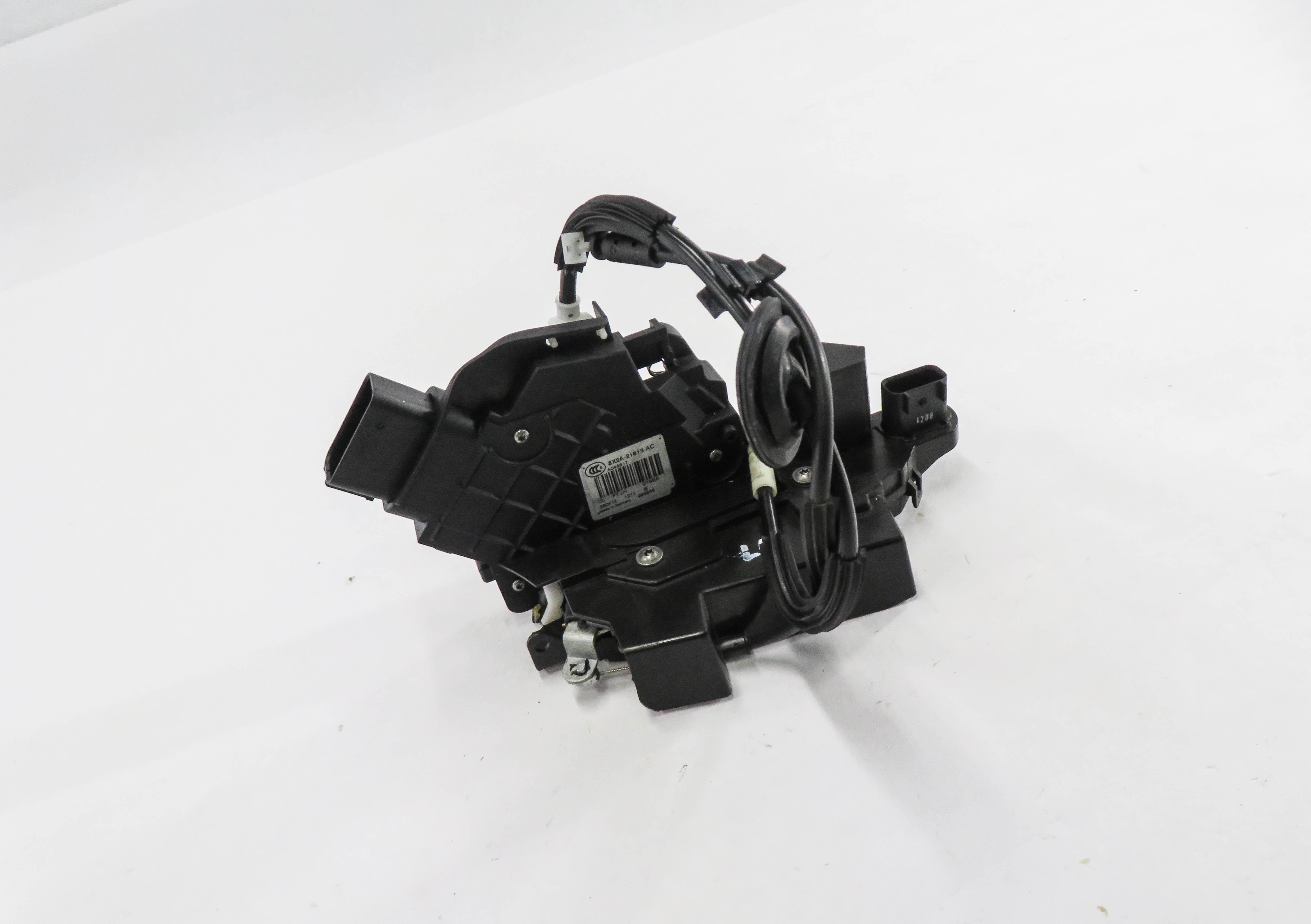 2010-2019 RANGE ROVER SPORT (L320) EVOQUE LR4 LEFT FRONT PASSIVE DOOR LATCH — exact item pictured