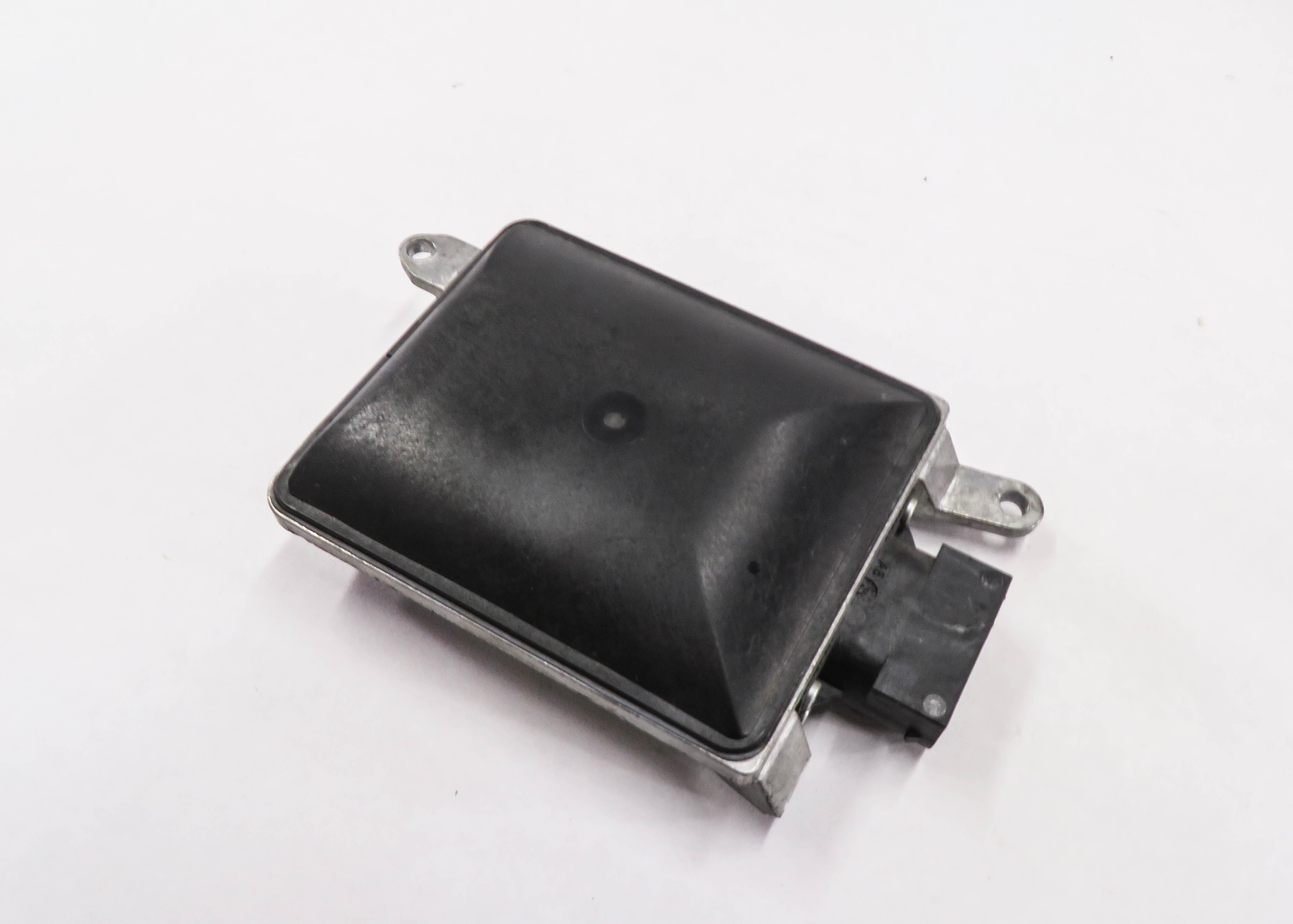 2015-2016 AUDI A3 S3 (8V) LEFT LANE DEPARTURE BLIND SPOT CONTROL MODULE (MASTER) — exact item pictured