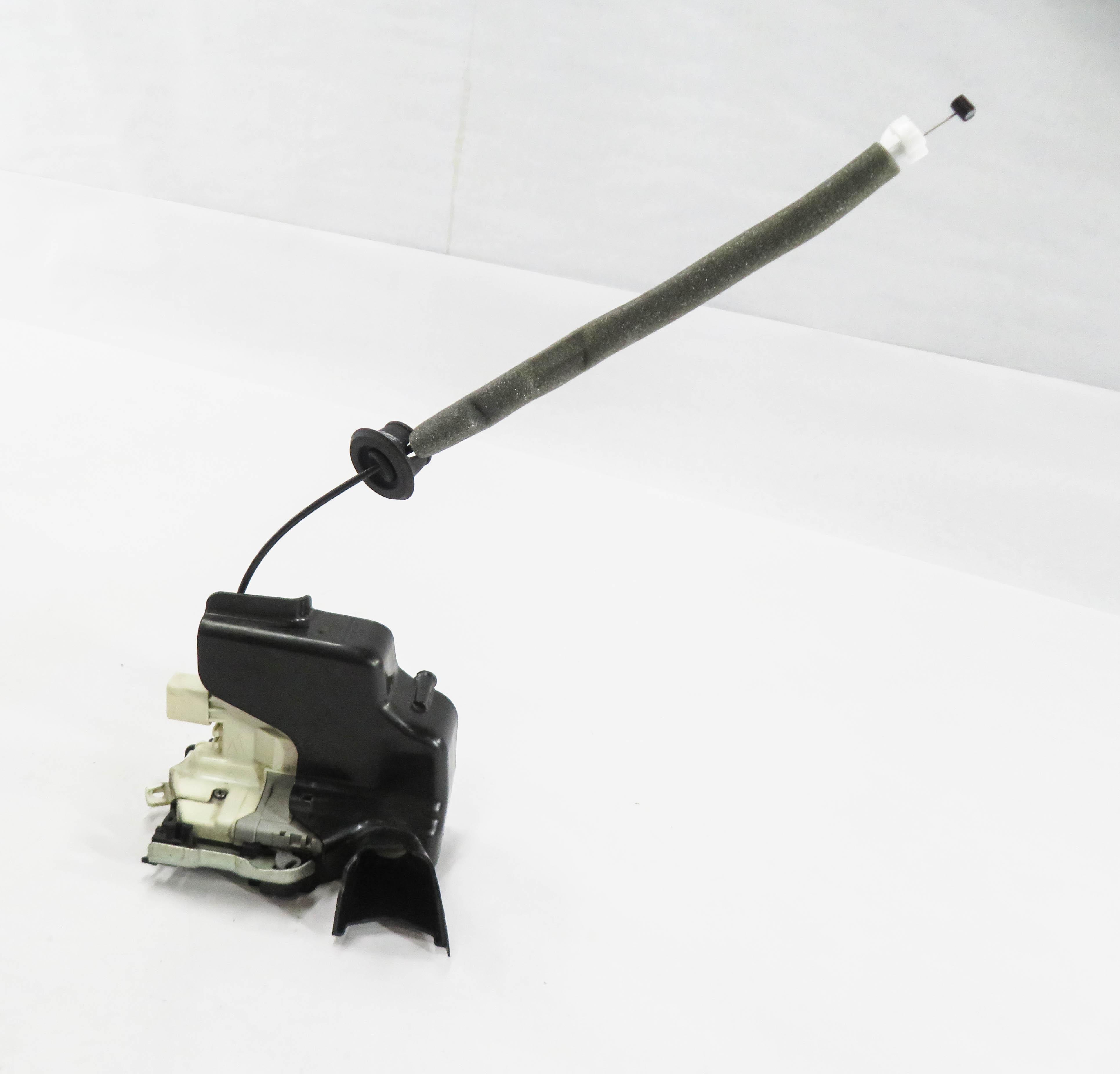 15-18 AUDI A3 S3 A4 Q5 SQ5 TT (8V B9 MK3 FY) LEFT FRONT DRIVER DOOR LOCK LATCH — exact item pictured