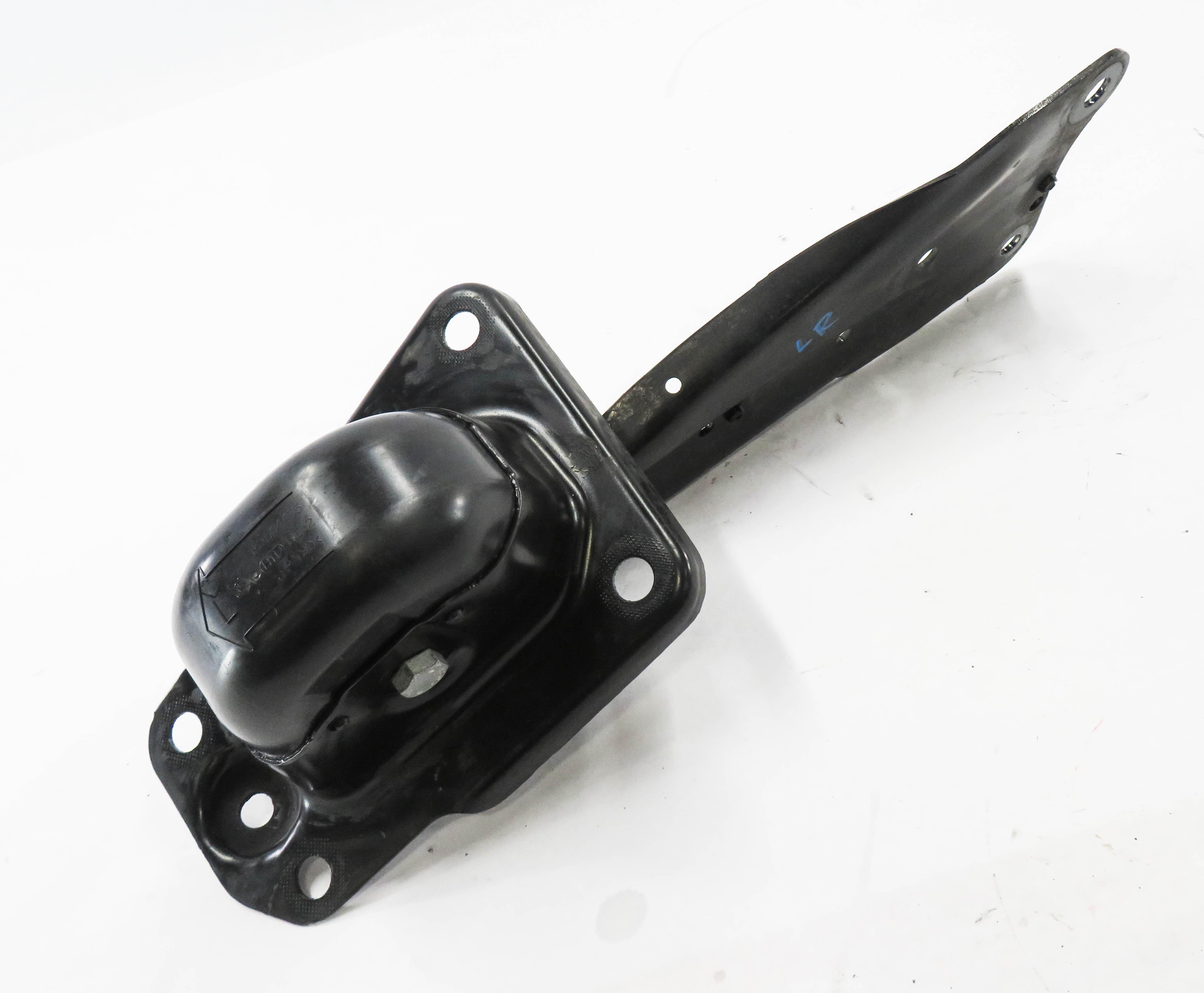 2015-2019 AUDI VW GOLF / A3 S3 RS3 TT (8V MK3) LEFT DRIVER REAR TRAILING ARM — exact item pictured