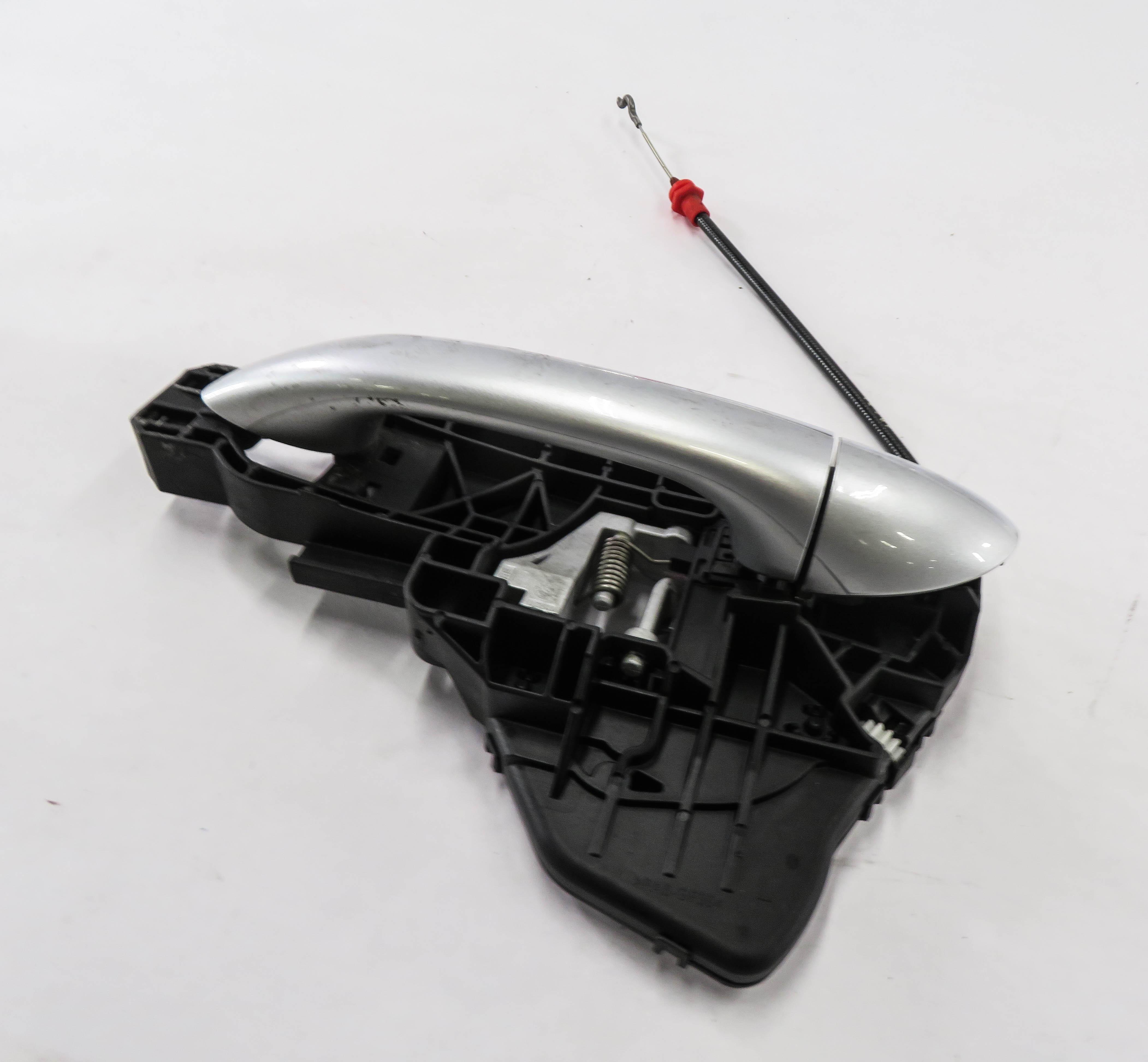 2008 MERCEDES GL550 (X164) LEFT REAR EXTERIOR DOOR HANDLE (IRIDIUM SILVER 775U) — exact item pictured