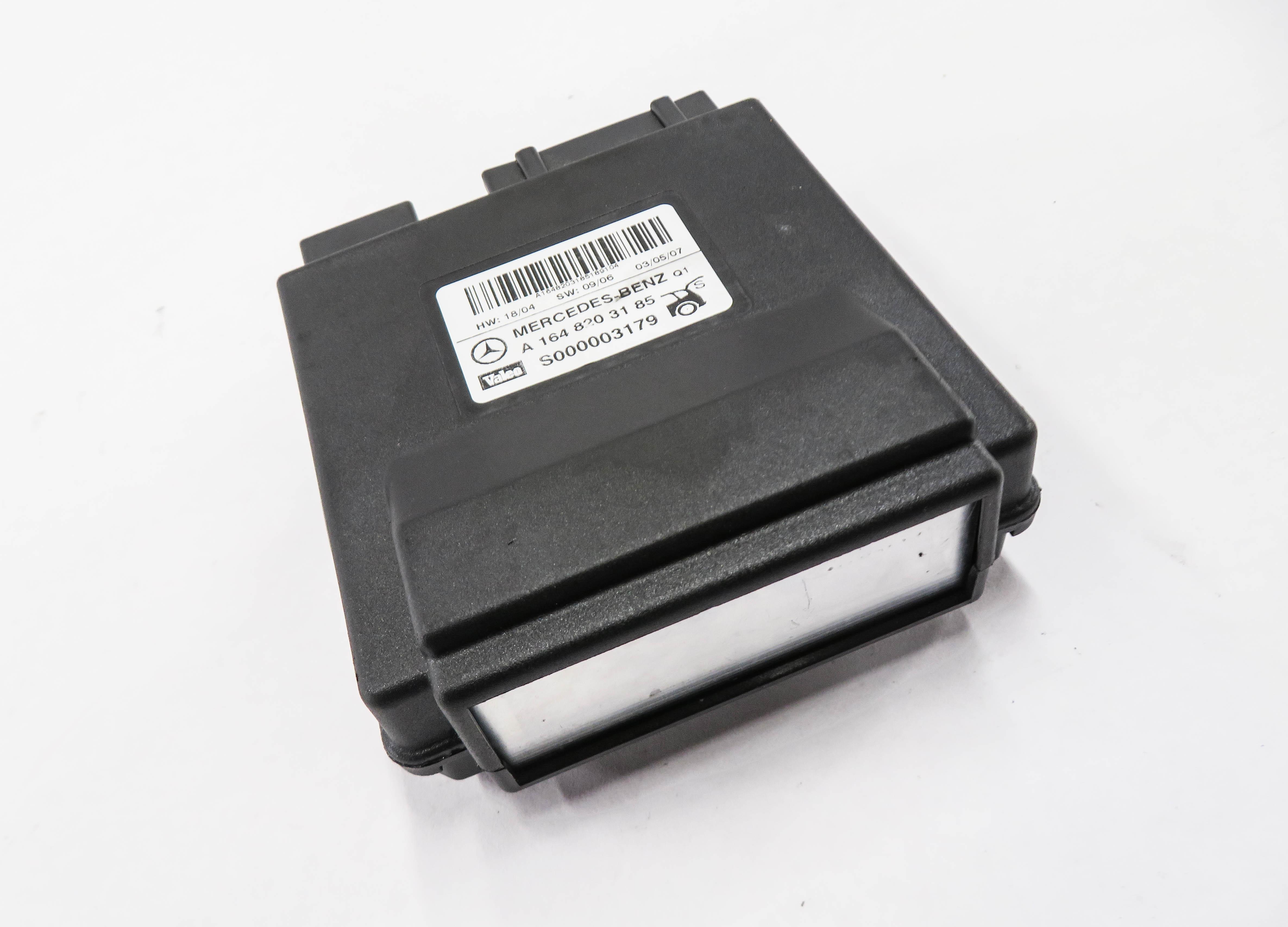 06-08 MERCEDES GL320 GL450 GL550 ML320 ML350 ML500 (X164 W164) LIFTGATE MODULE — exact item pictured