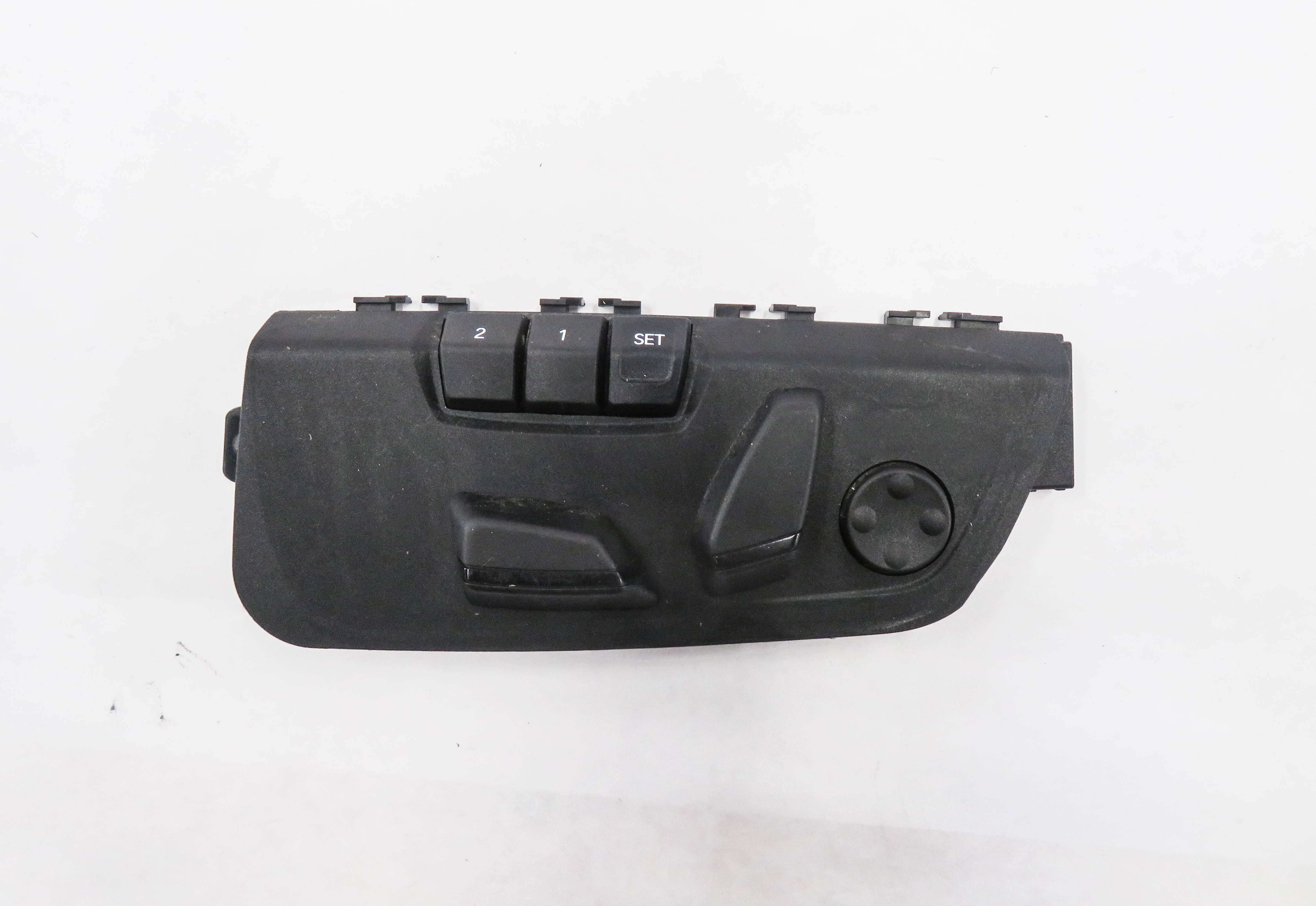 2015 BMW X5 (F15) LEFT FRONT DRIVER MEMORY SEAT ADJUSTMENT SWITCH BUTTON — exact item pictured