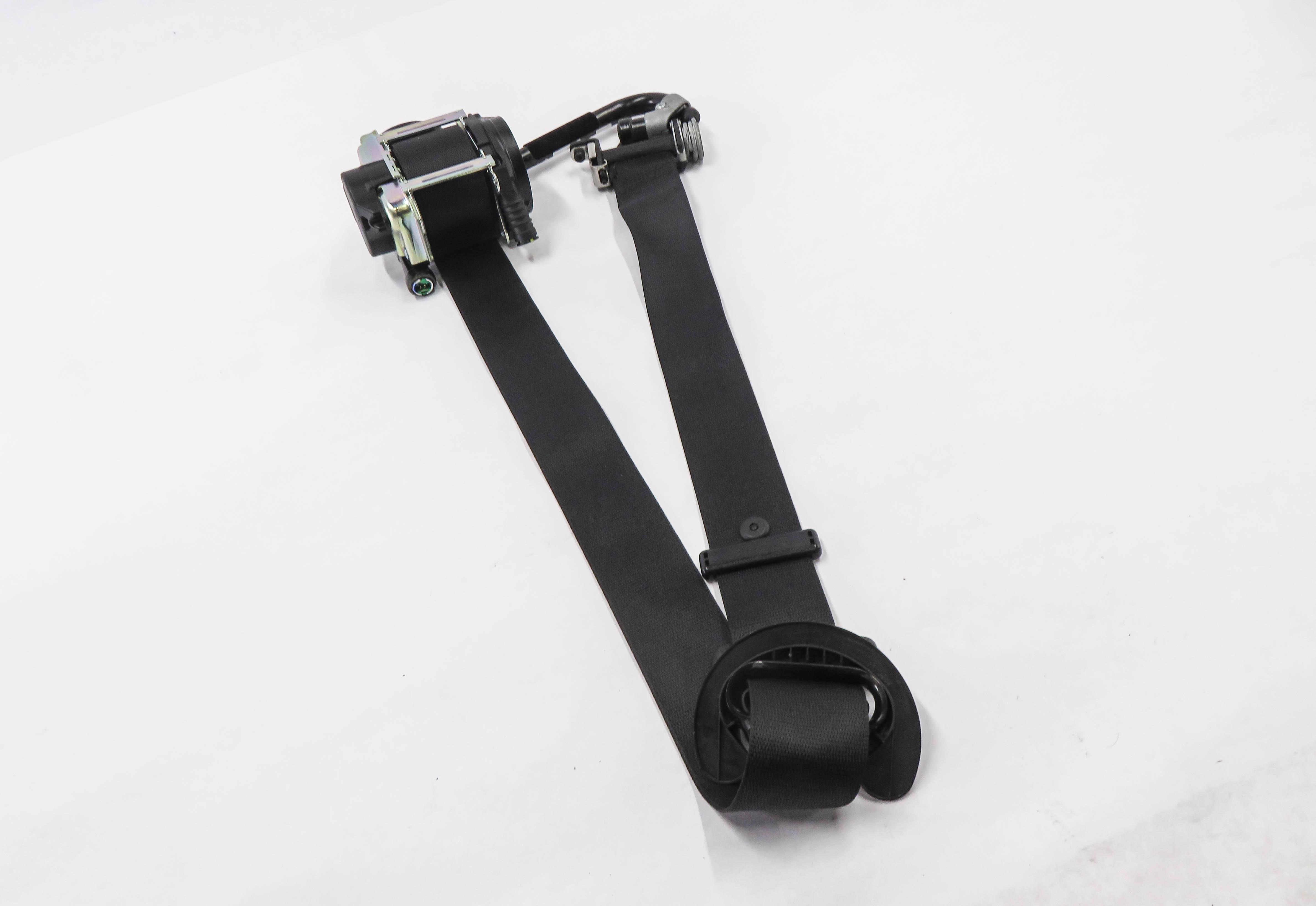 2014-2019 BMW X5 X6 (F15 F16) RIGHT FRONT PASSENGER SEATBELT RETRACTOR (BLACK) — exact item pictured