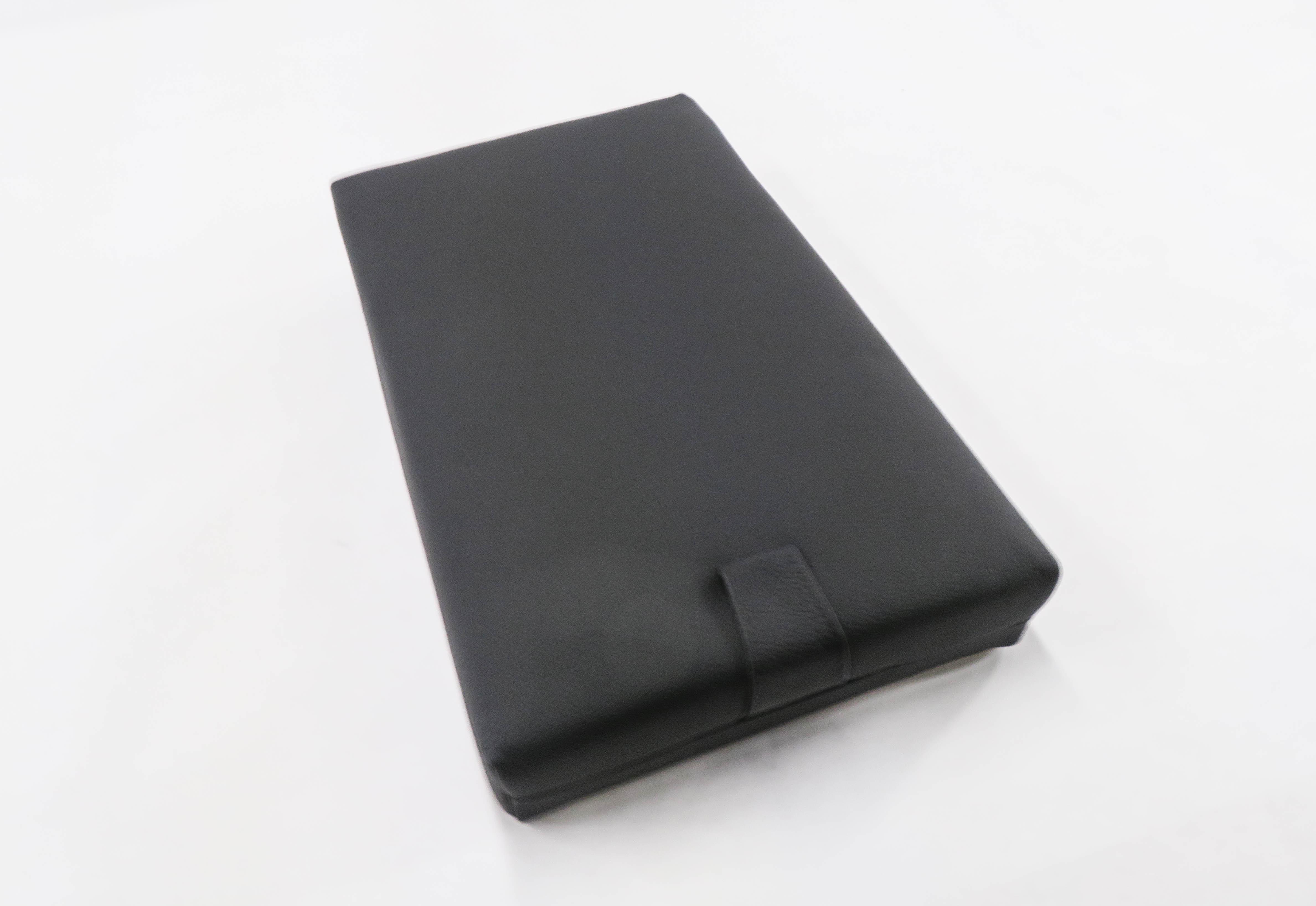 2015 BMW X5 (F15) REAR SEAT CENTER CONSOLE ARMREST CUP HOLDER (BLACK LEATHER) — exact item pictured