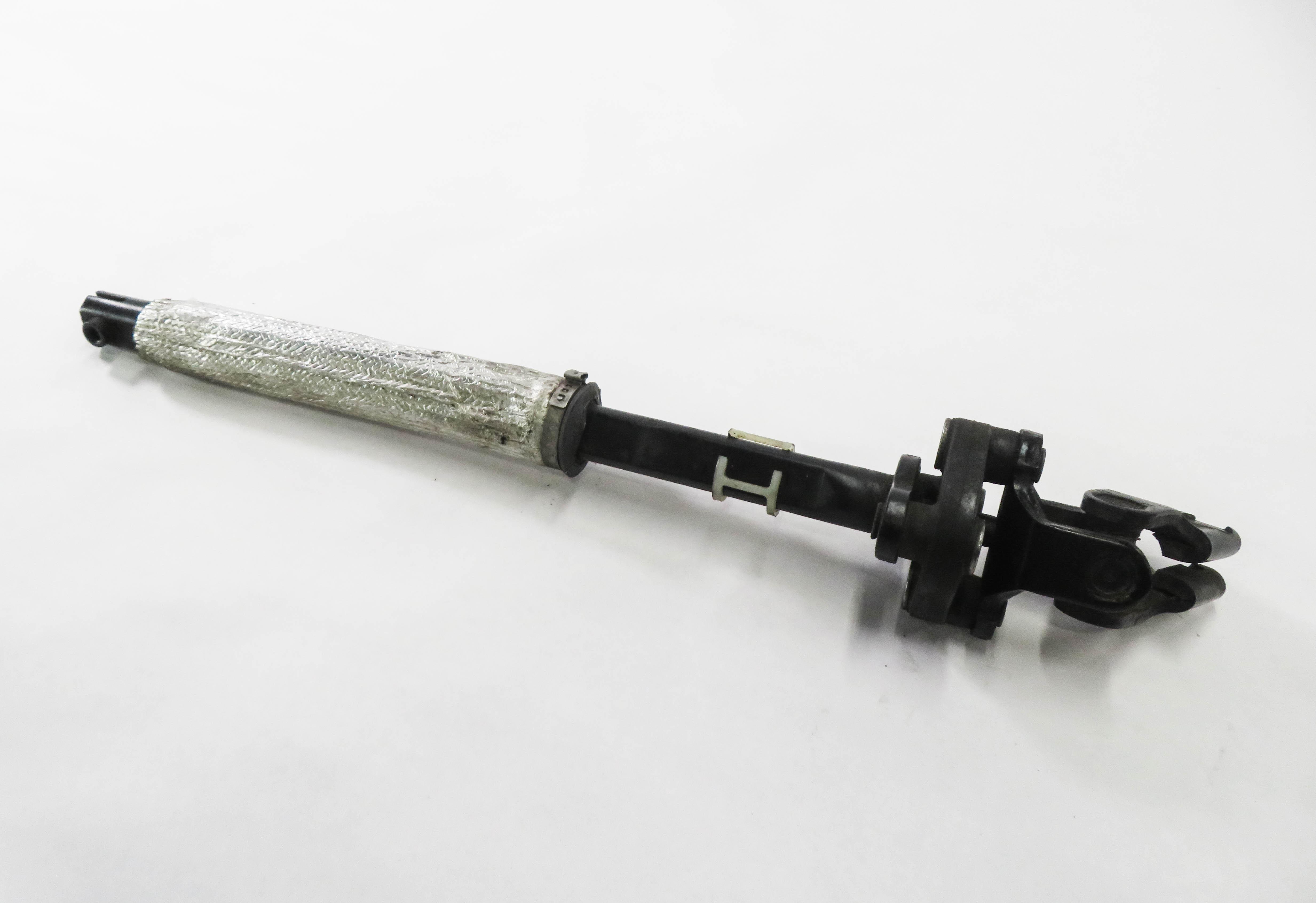 2011 RANGE ROVER SPORT (L320) STEERING COLUMN SHAFT U-JOINT COUPLER LINKAGE — exact item pictured