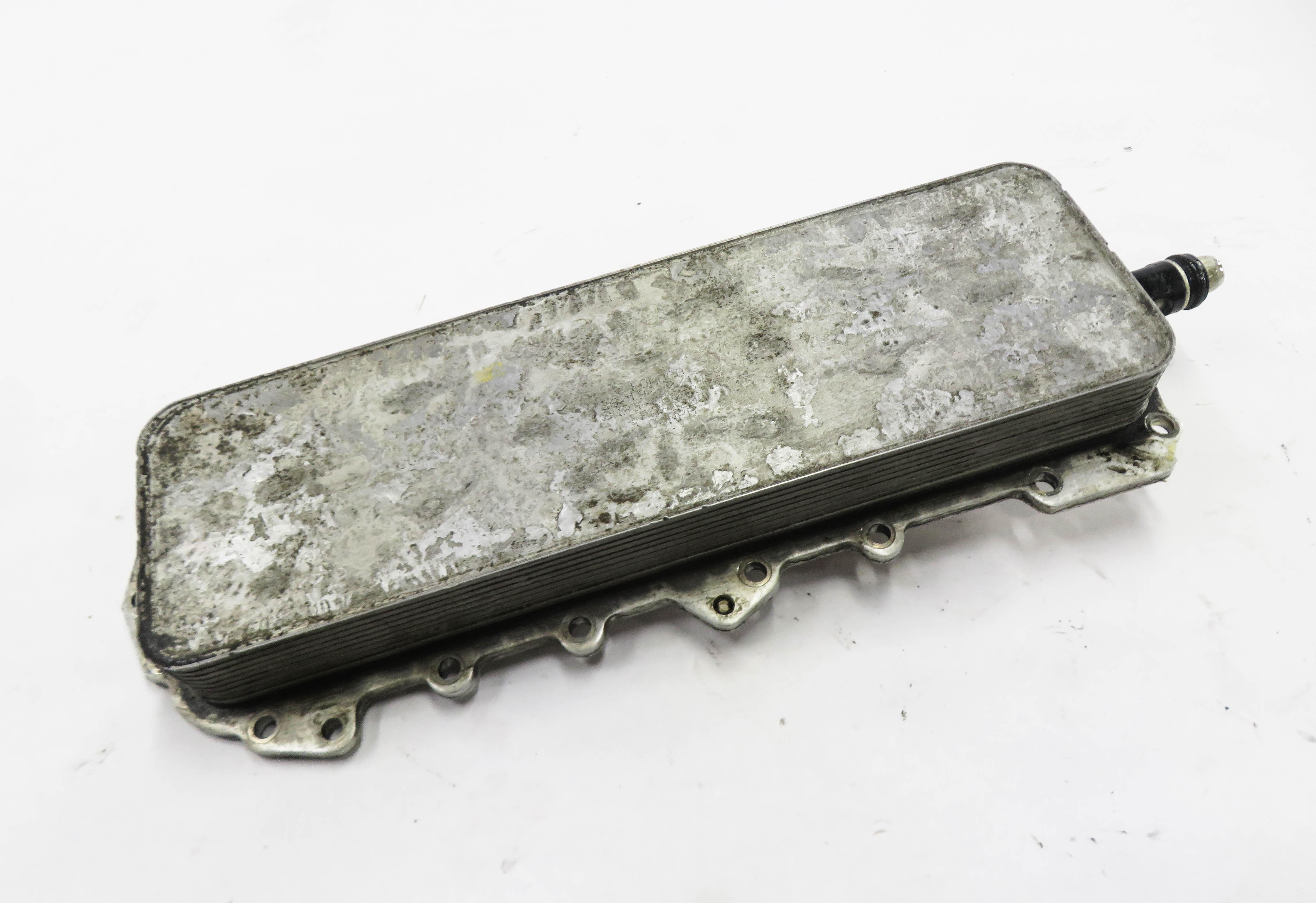 10-18-RANGE ROVER / SPORT (L320 L322 L405 L494) LR4 DISCOVERY ENGINE OIL COOLER — exact item pictured