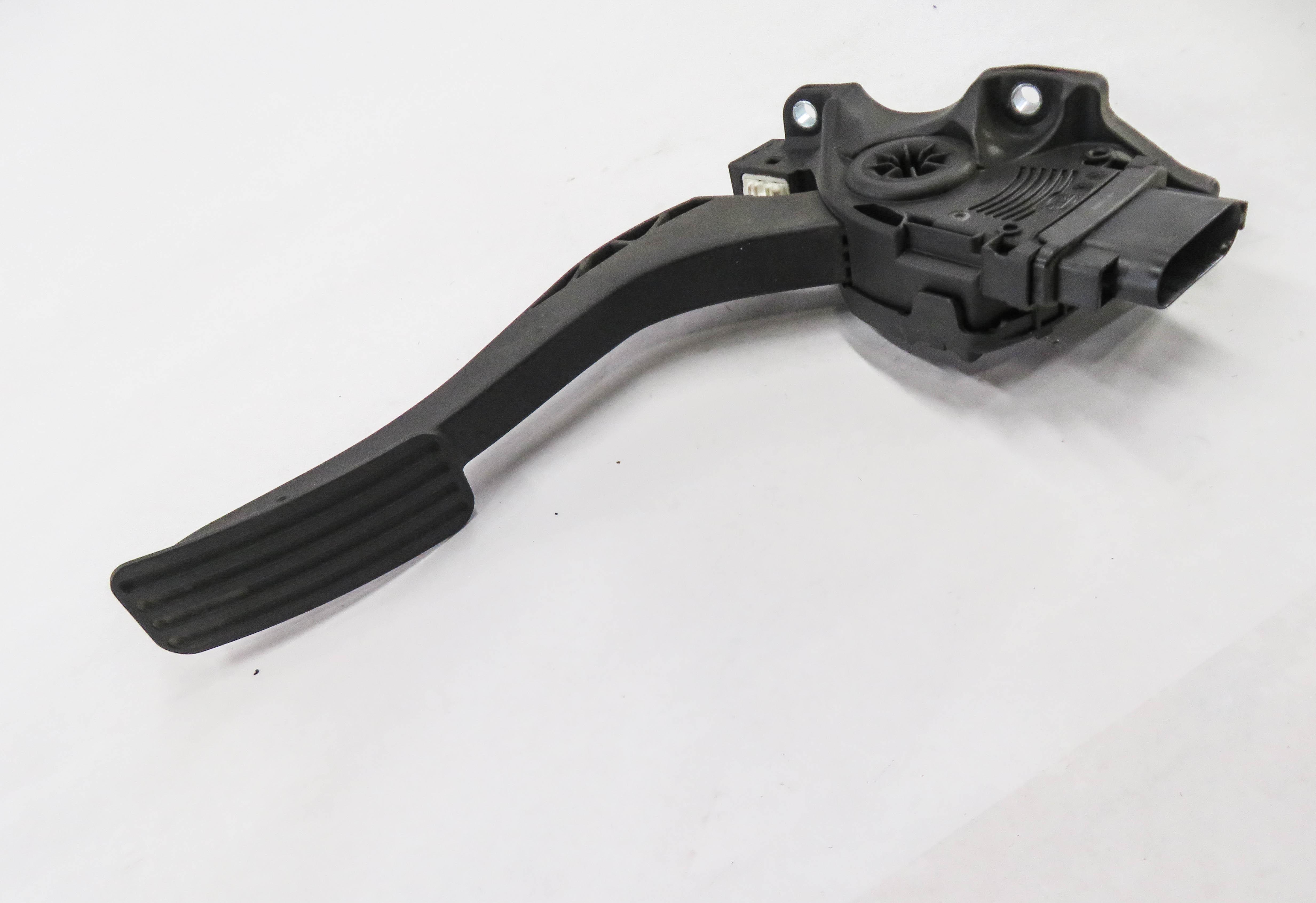 2011 RANGE ROVER SPORT (L320) GAS PEDAL FUEL THROTTLE ACCELERATOR FOOT PEDAL — exact item pictured