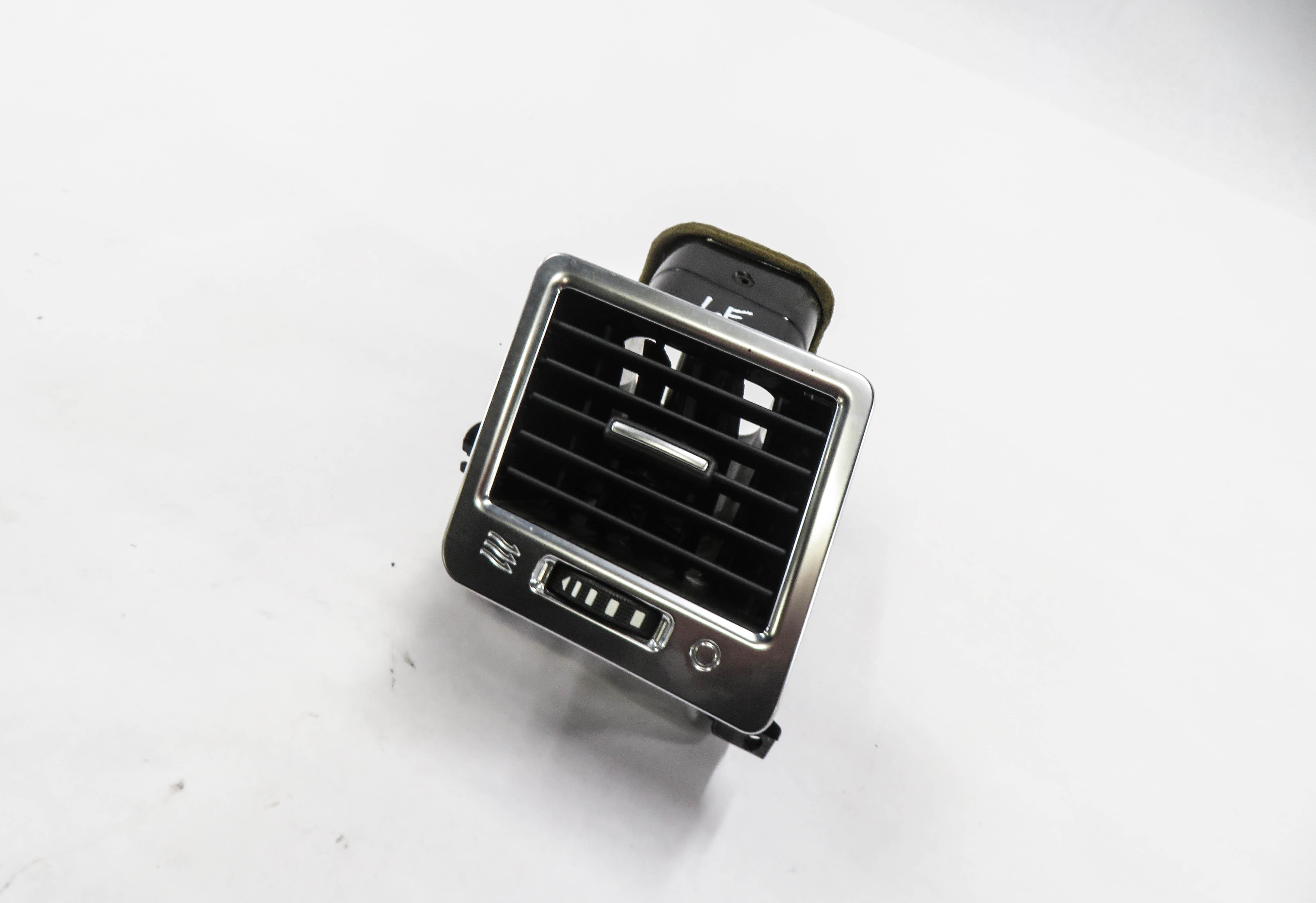 2011 RANGE ROVER SPORT (L320) LEFT FRONT (OUTER DASH) HEATER A/C AIR VENT — exact item pictured