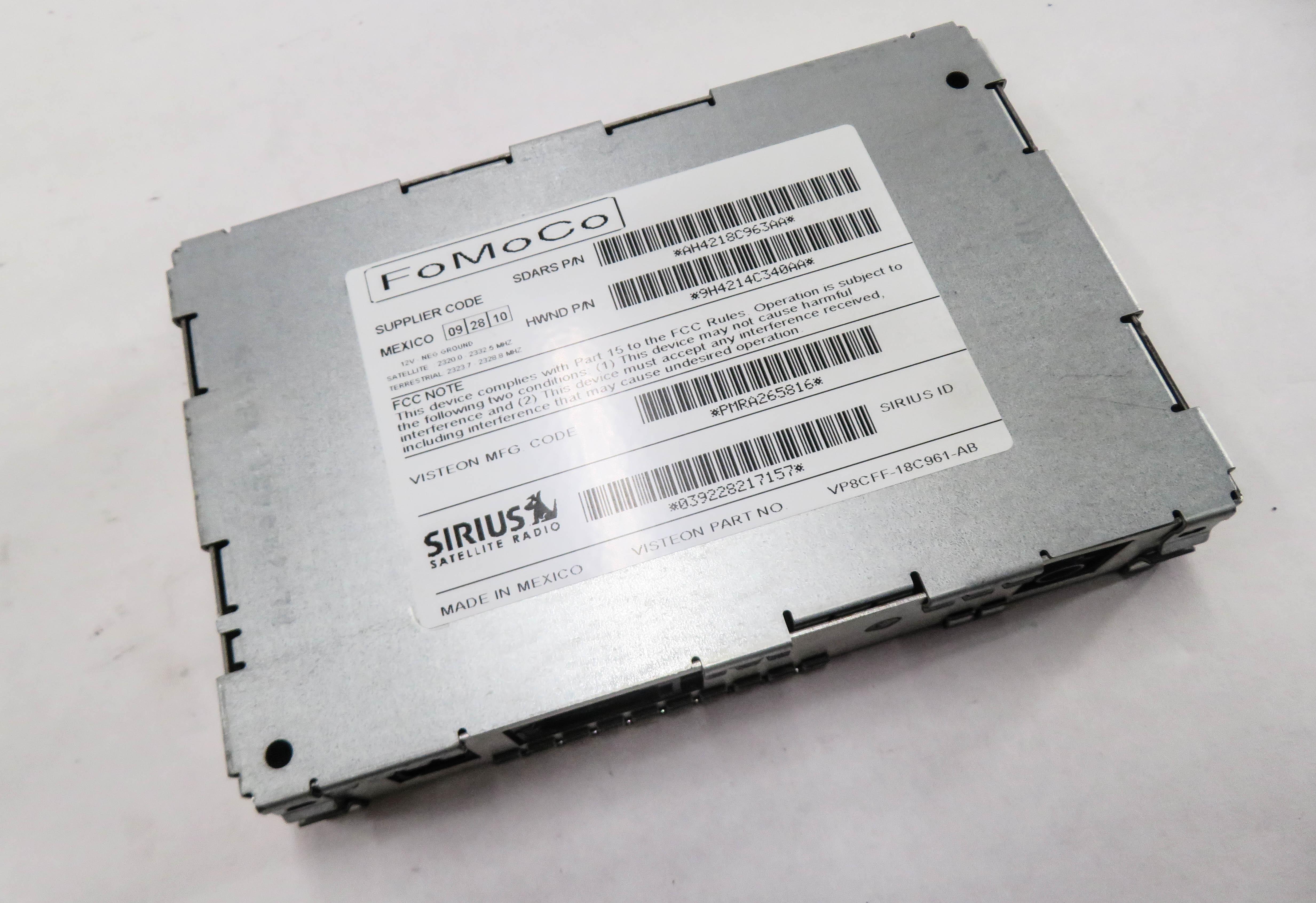 2007-2012 LR3 - RANGE ROVER SPORT (L320) SIRIUS SATELLITE RADIO RECEIVER MODULE — exact item pictured