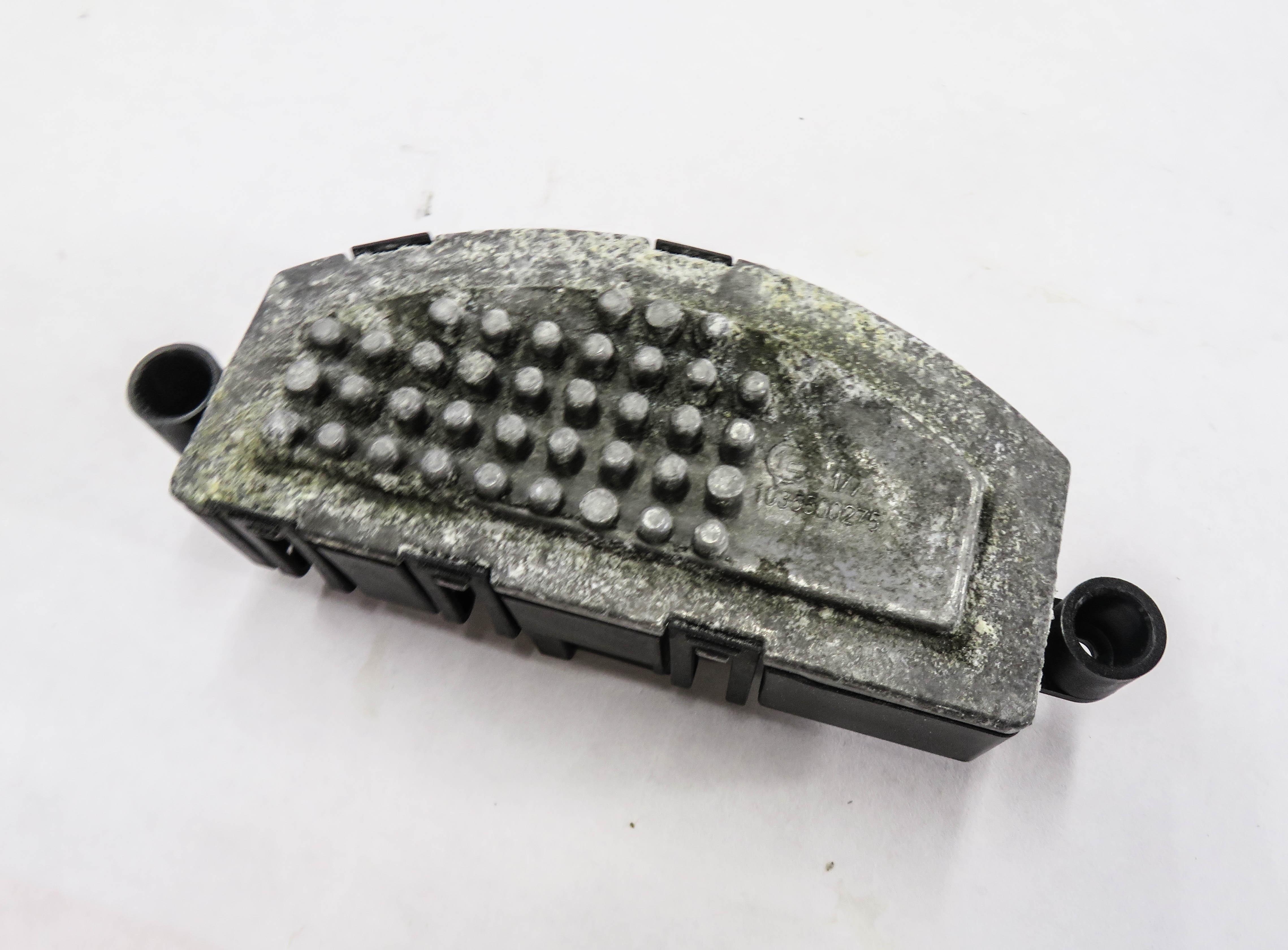 2013 AUDI Q5 (B8 8R) FRONT HEATER A/C BLOWER FAN MOTOR SPEED RESISTOR — exact item pictured