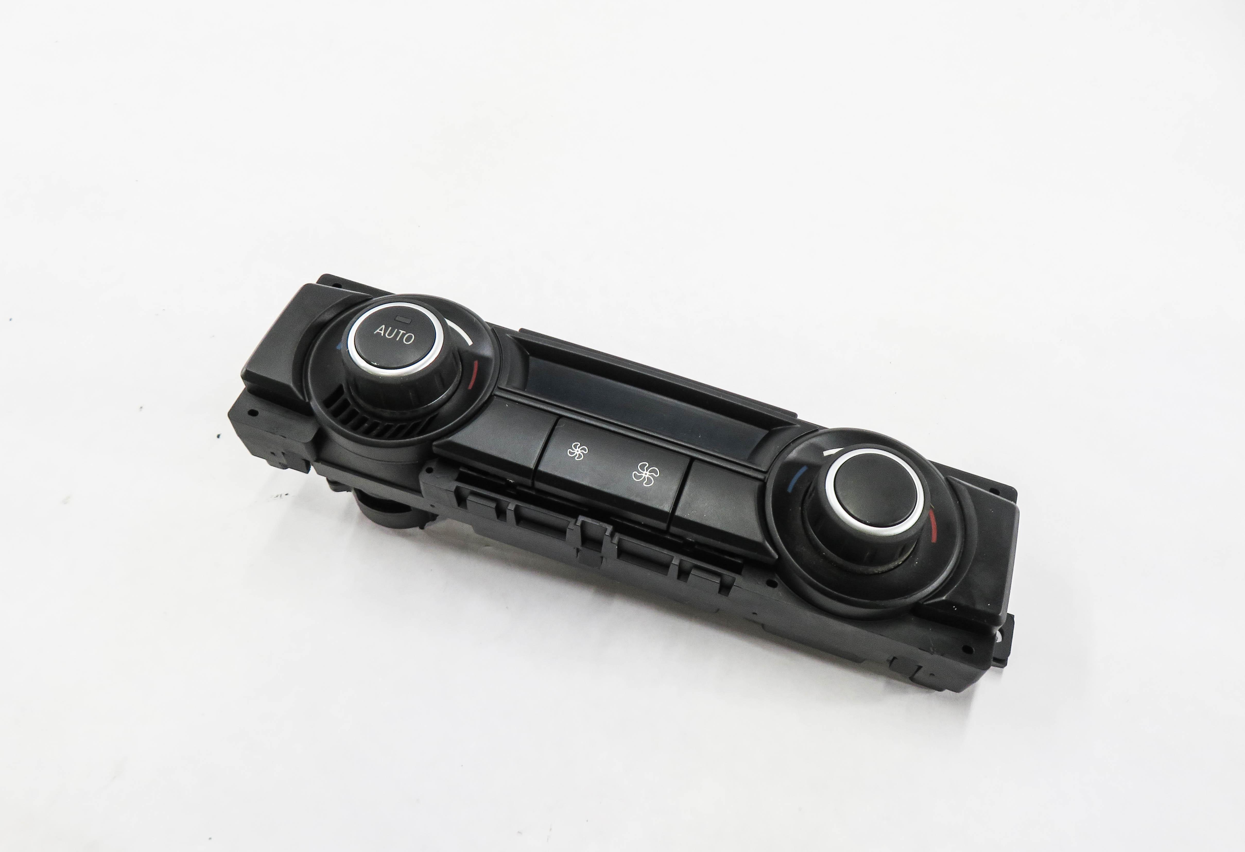 2007-2013 BMW X5 (E70) REAR HEATER A/C CLIMATE TEMPERATURE CONTROL PANEL — exact item pictured