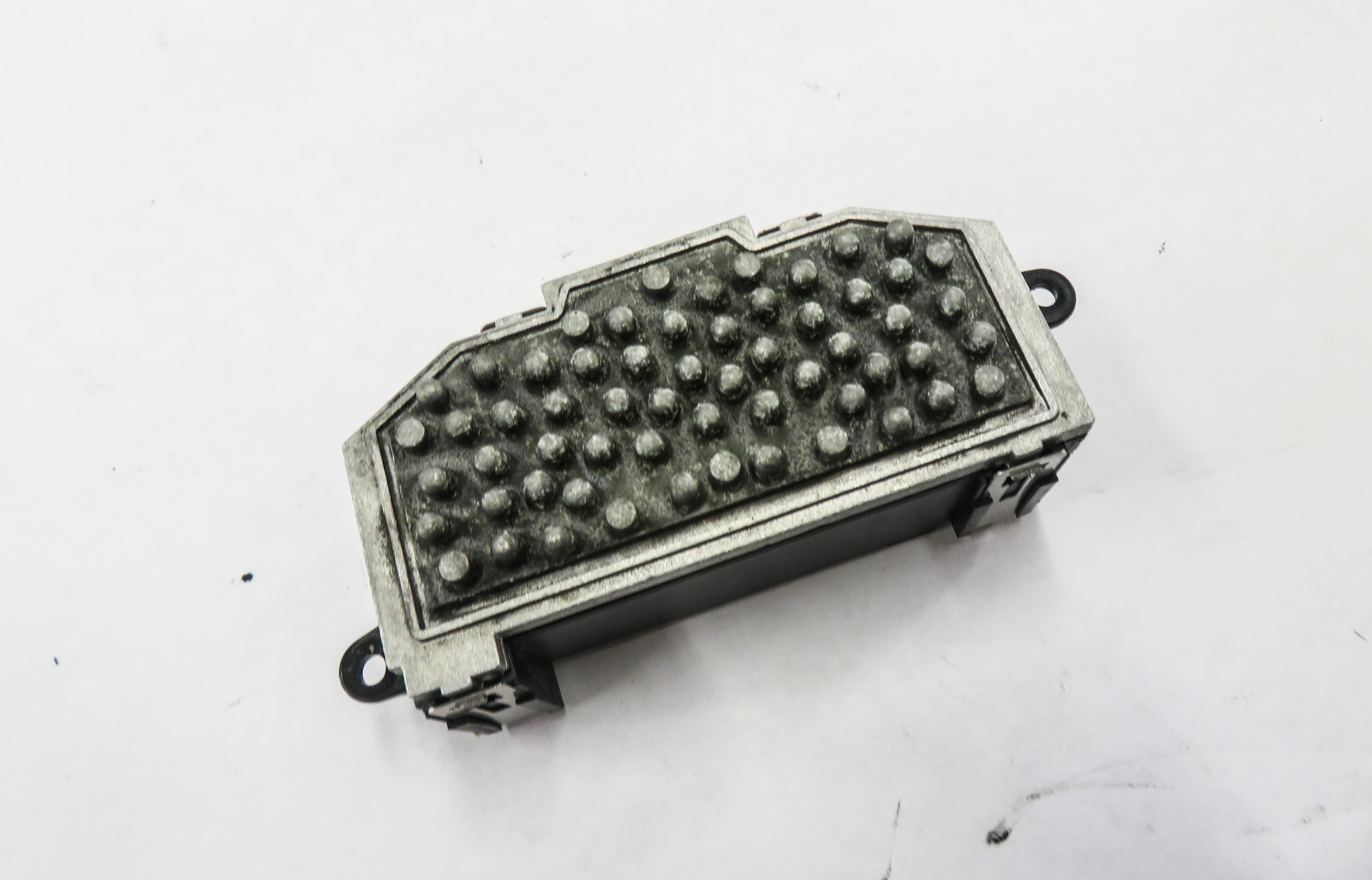 2010 AUDI S4 (B8 8K) FRONT HEATER A/C BLOWER FAN MOTOR SPEED RESISTOR — exact item pictured