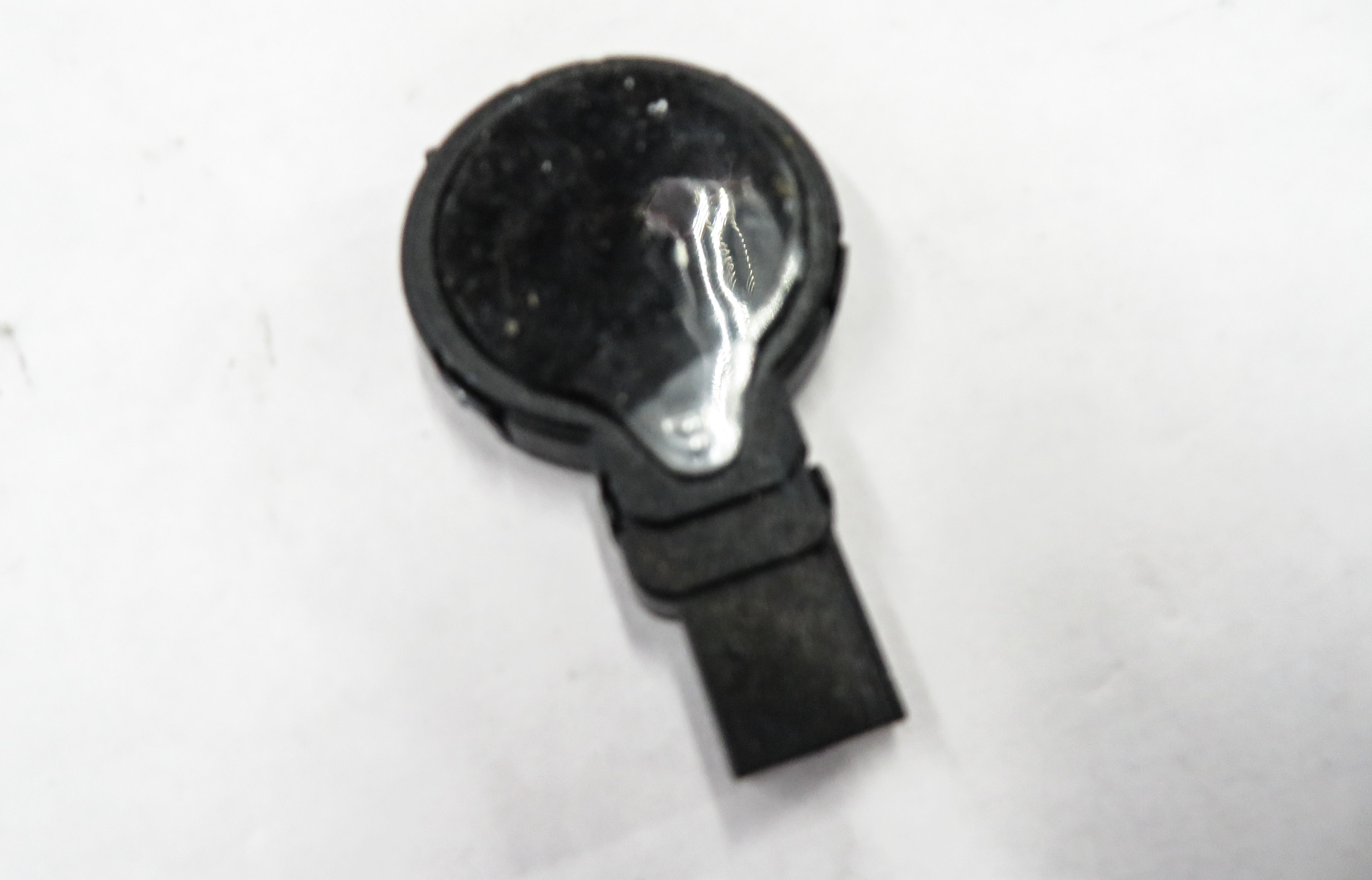 2010 AUDI S4 (B8 8K) FRONT WINDSHIELD RAIN WATER SOLAR LIGHT SENSOR (RLS) — exact item pictured