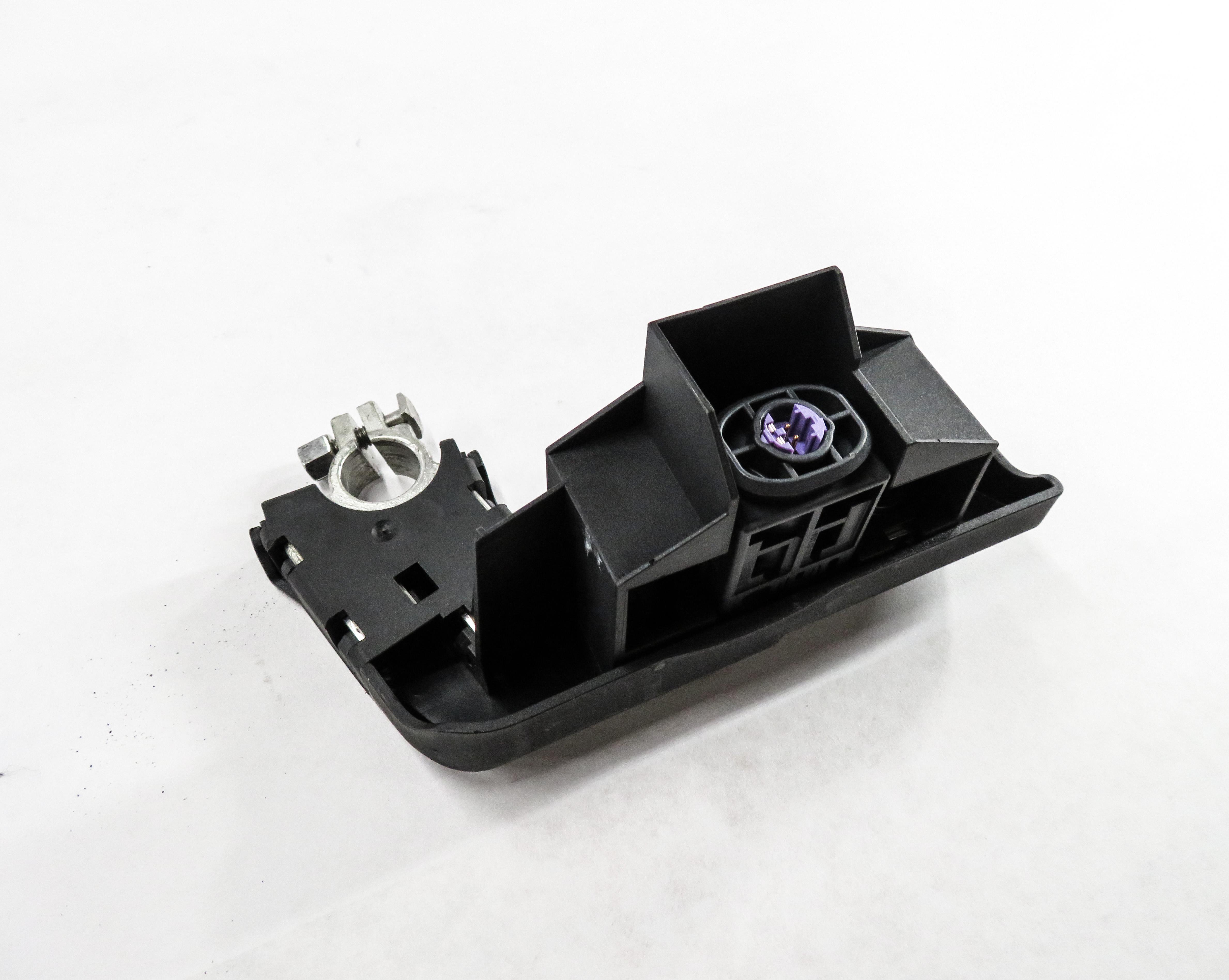 2012 AUDI A6 (C7) BATTERY TERMINAL OVERLOAD FUSE — exact item pictured