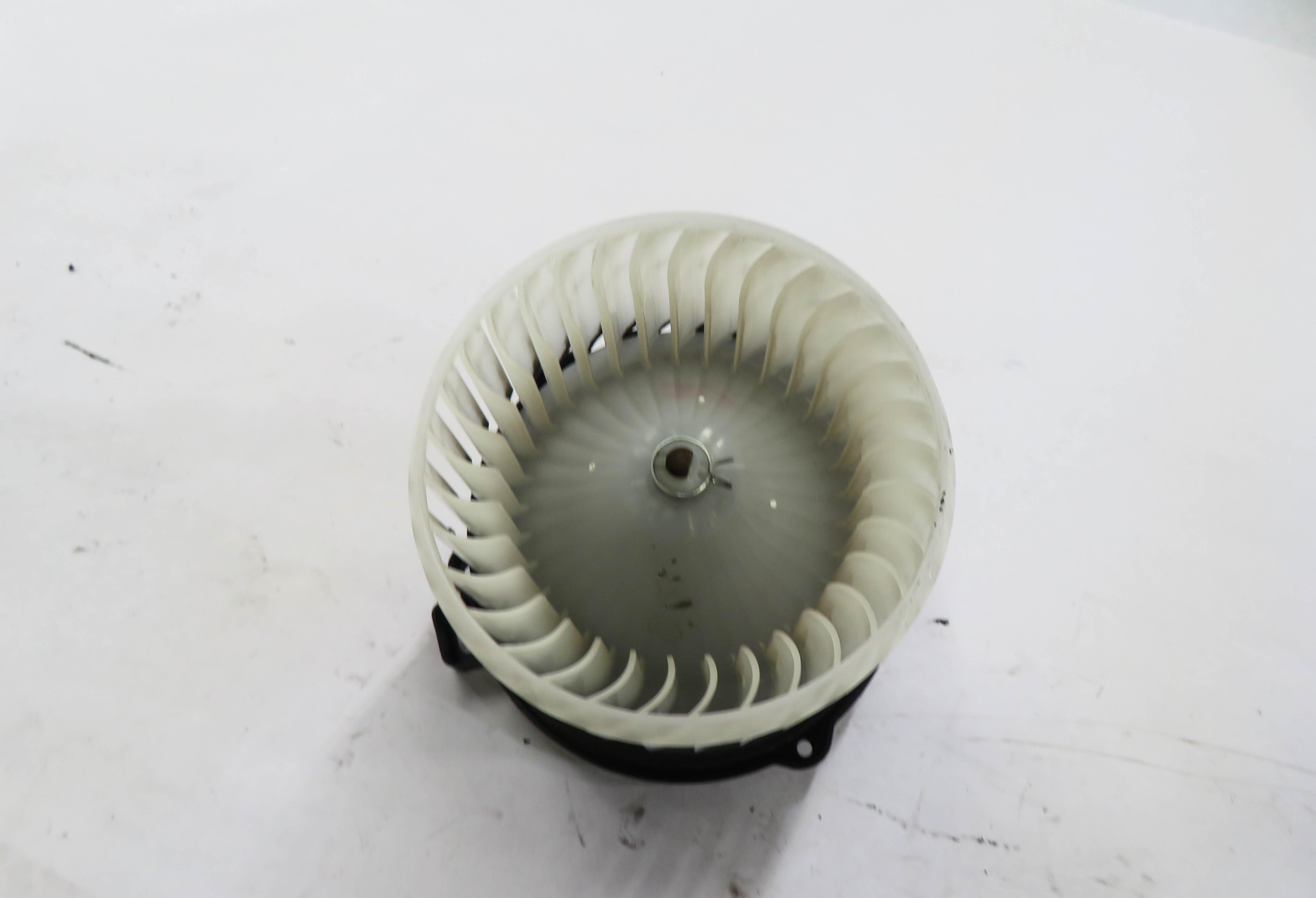 2005-2016 LAND ROVER LR3 LR4 - REAR HEATER A/C BLOWER FAN MOTOR — exact item pictured